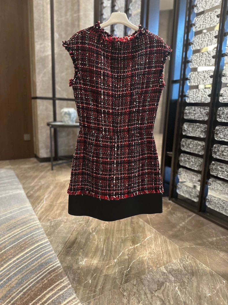 Alexander McQueen Alexander McQUEEN Coarse woolen small fragrant style dress, Size S / US 4 / IT 40 - 2 Thumbnail