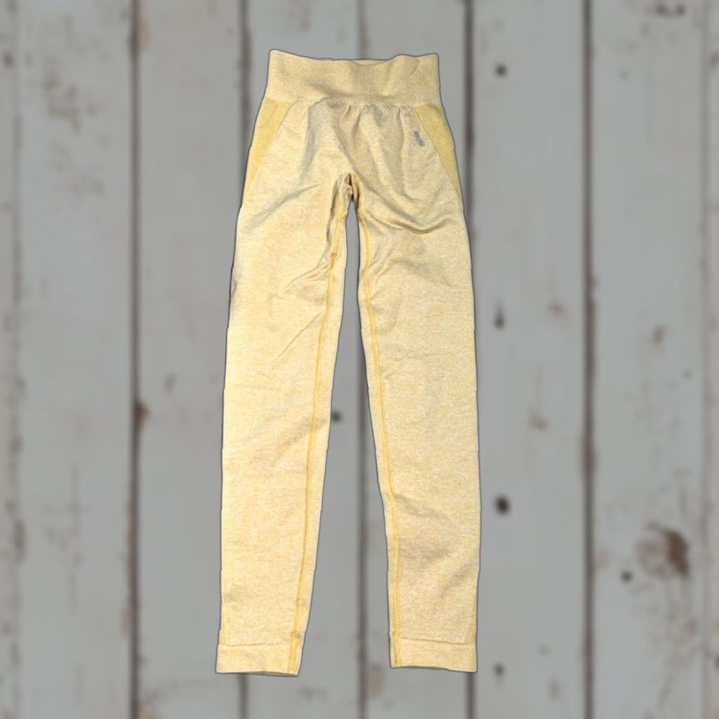 Gymshark Gymshark Yellow Leggings Women XS Regular Ankle Color Yellow Size XS Gymshark Leggings Womens Ankle Fit Size 26" / US 2 / IT 38 - 1 Thumbnail