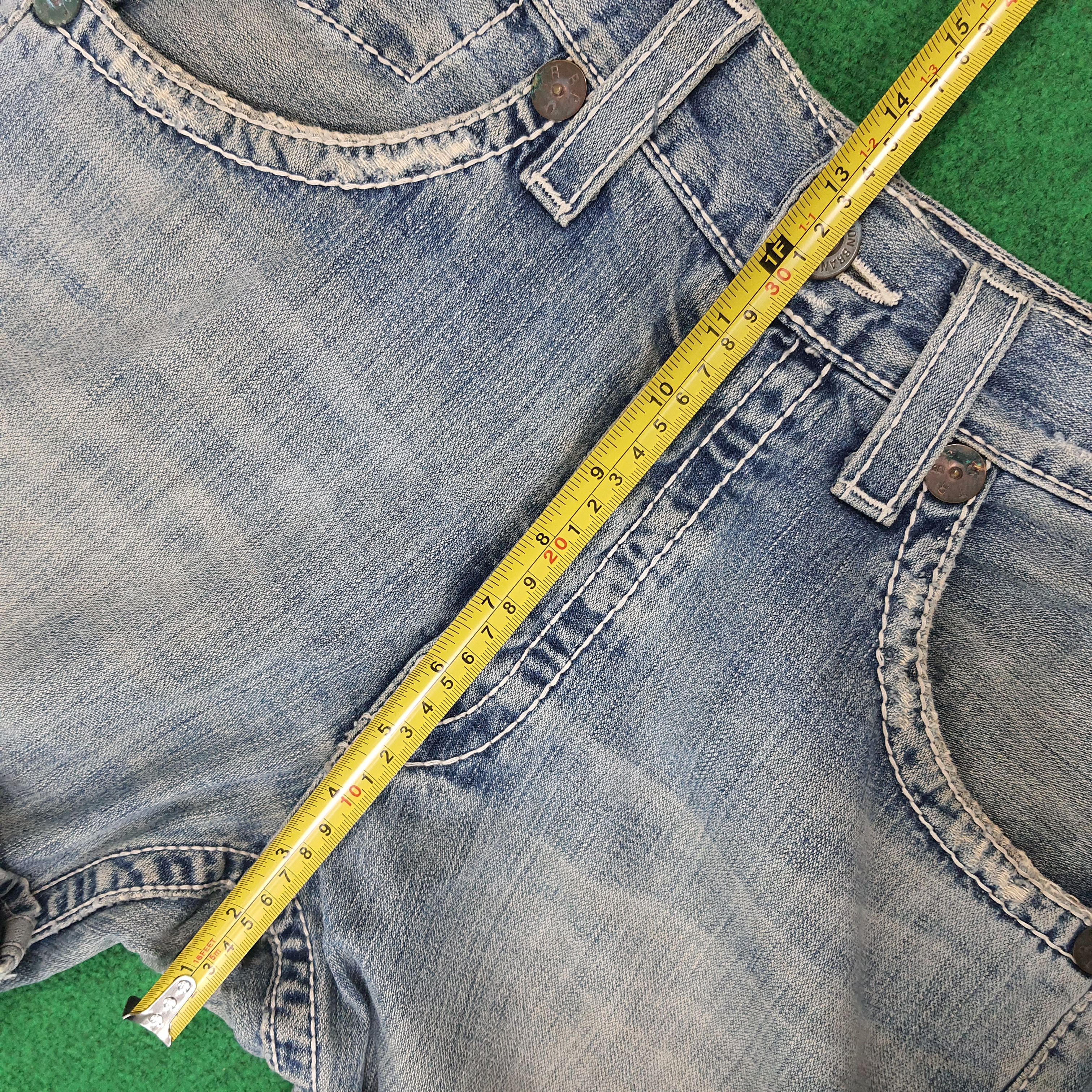 True Religion Vintage True Religion Marco Big T Distressed Jeans C272N13 Size US 33 - 13 Thumbnail