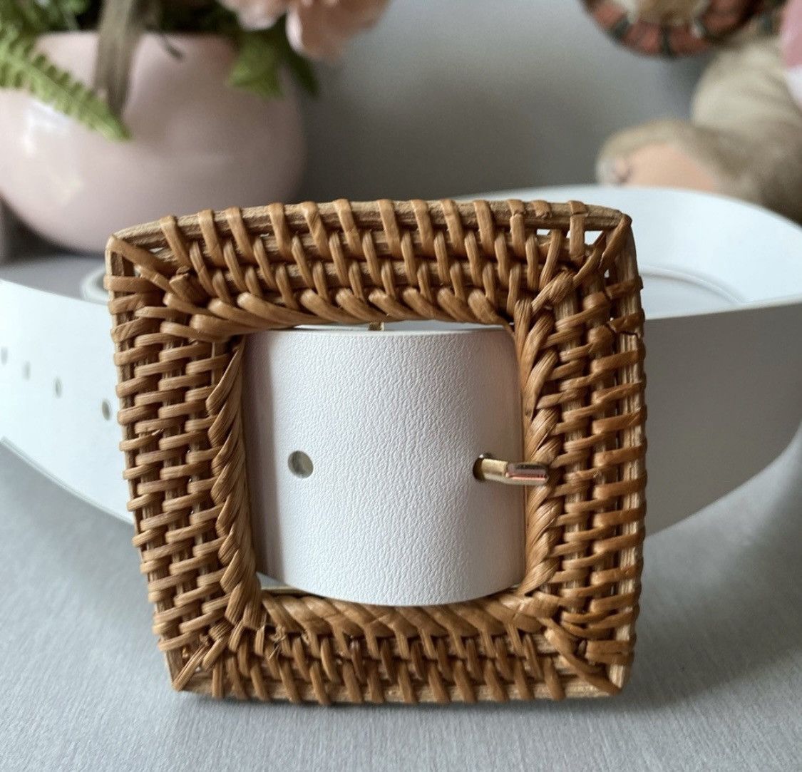 Other WHITE LEATHER WIDE WOVEN WICKER SQUARE BUCKLE BELT SZ M Size ONE SIZE - 2 Thumbnail