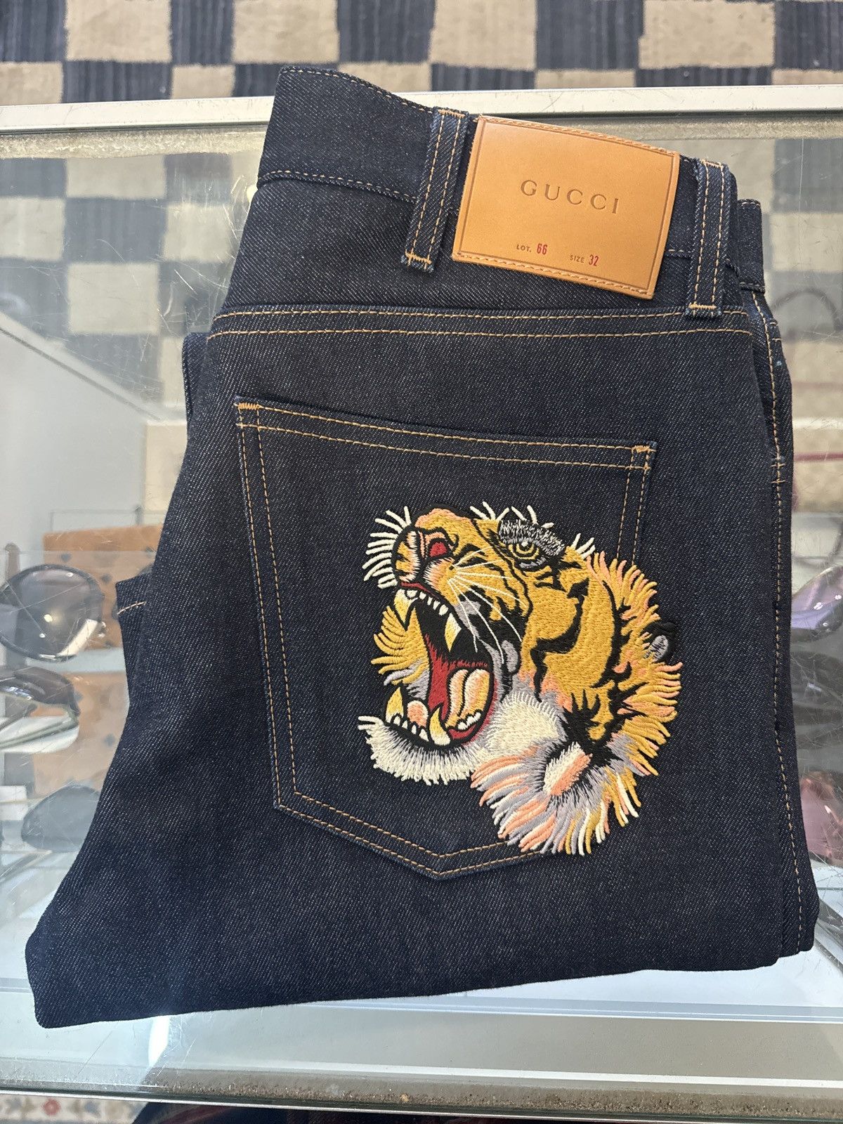 Gucci Dark Straight Denim w/ Patch Size US 32 / EU 48 - 1 Thumbnail