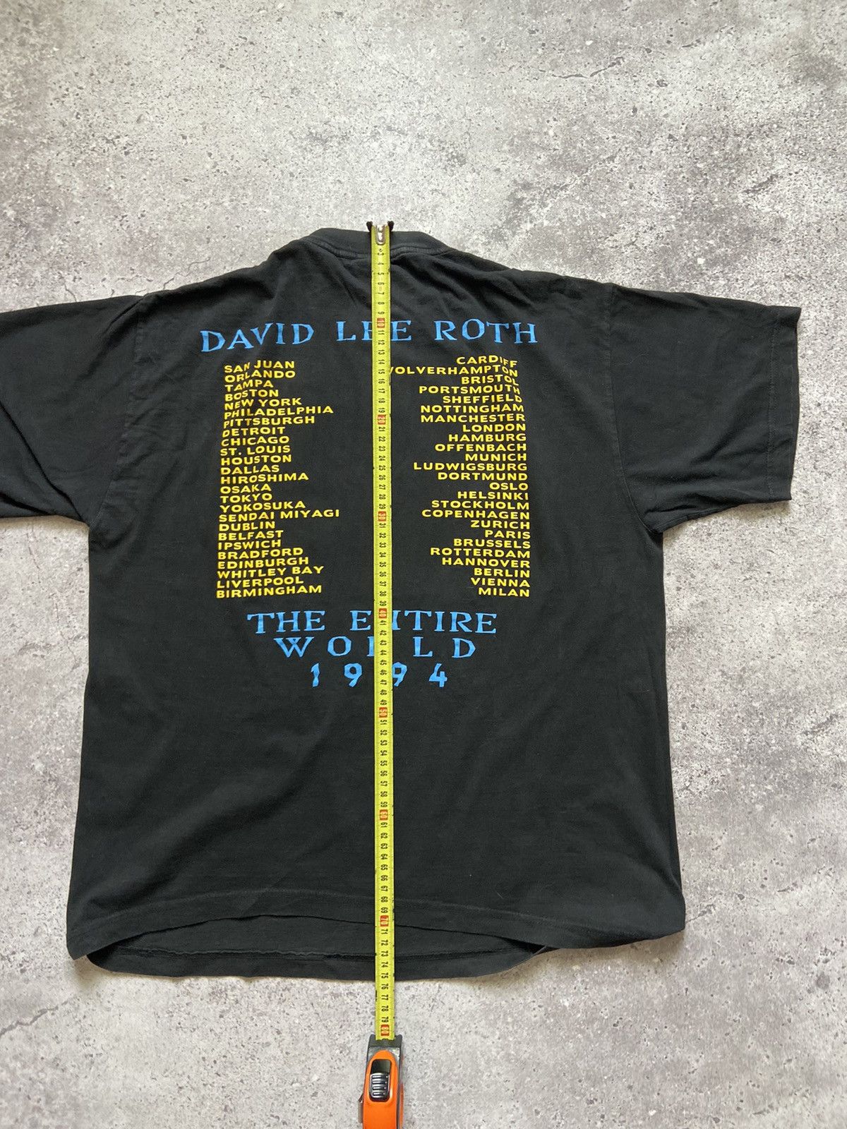 Band Tees Vintage 1994 DAVID LEE ROTH The Entire world Tee XL Size US XL / EU 56 / 4 - 7 Thumbnail