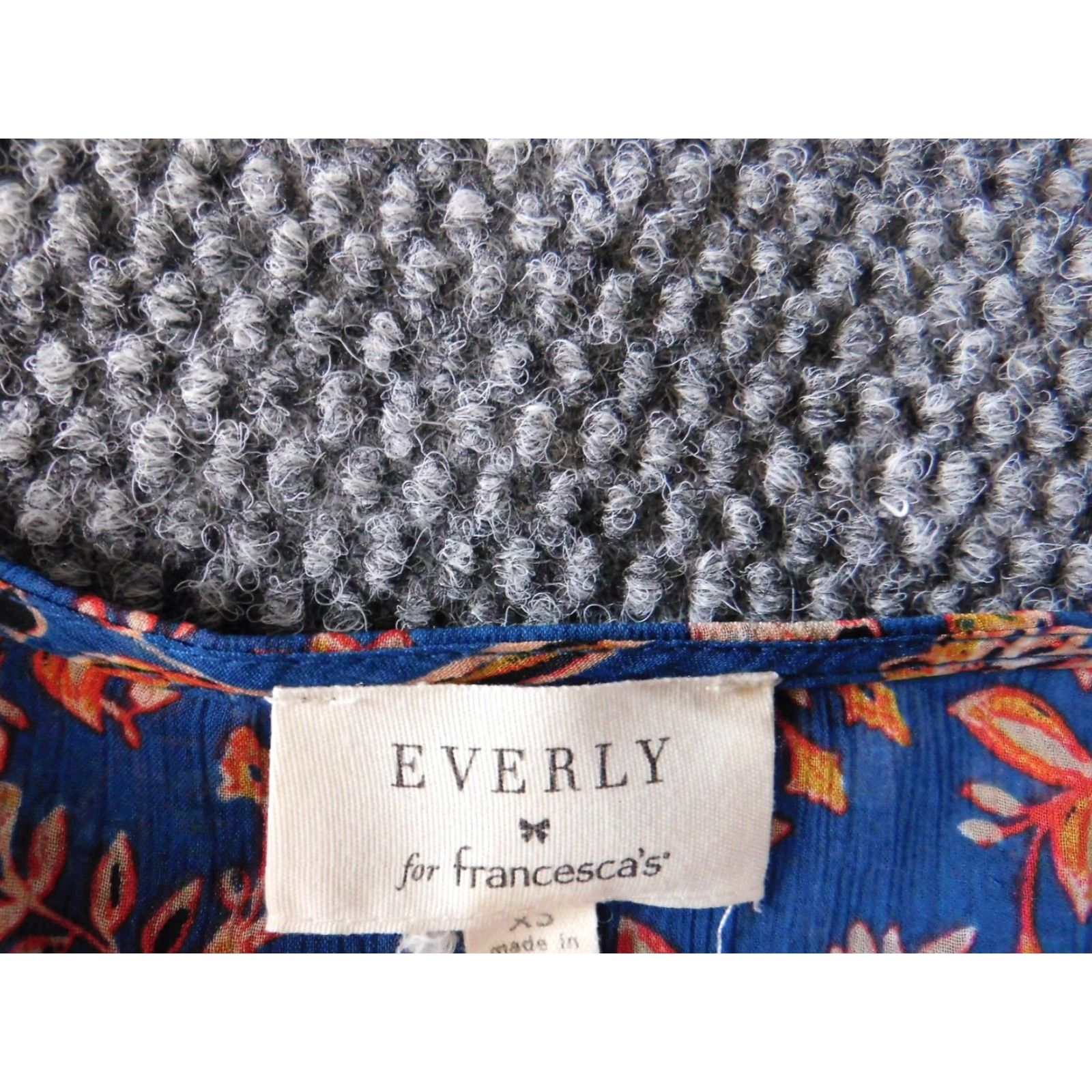 Vintage Everly Womens Blouse XS Blue Floral Top Designer Collared Pullover Casual Sleeve Button Polyester Rayon Regular Women's Top Size XS / US 0-2 / IT 36-38 - 4 Thumbnail