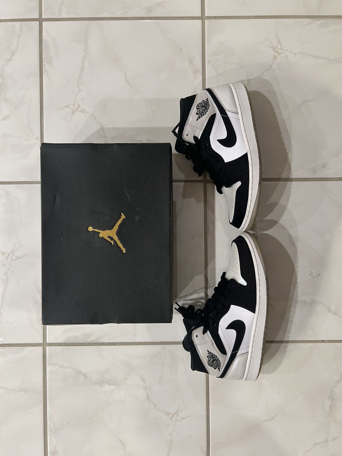 Jordan Brand Jordan 1 Diamond Shorts Mid SE Size US 9 / EU 42 - 3 Thumbnail