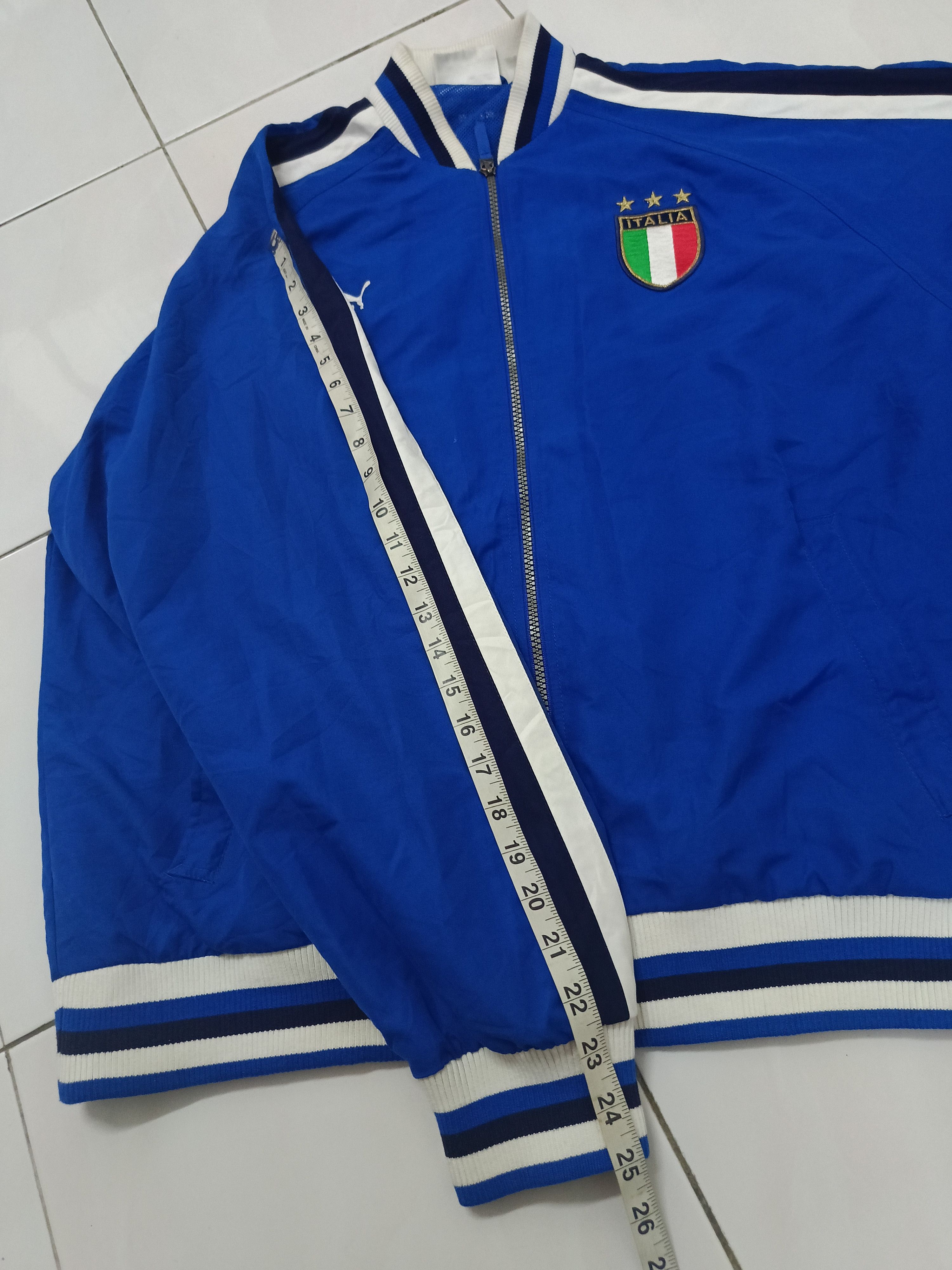 Puma Iconic Puma King Italia Euro 2004 Team Sweater Size US L / EU 52-54 / 3 - 8 Thumbnail