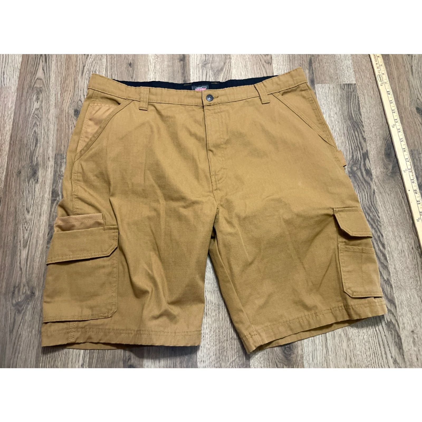 Dickies Dickies Shorts, Men's Size 40, Cargo Shorts, Pockets, Brown, Regular, Inseam 10.5, 40, Mens Size US 40 / EU 56 - 2 Thumbnail