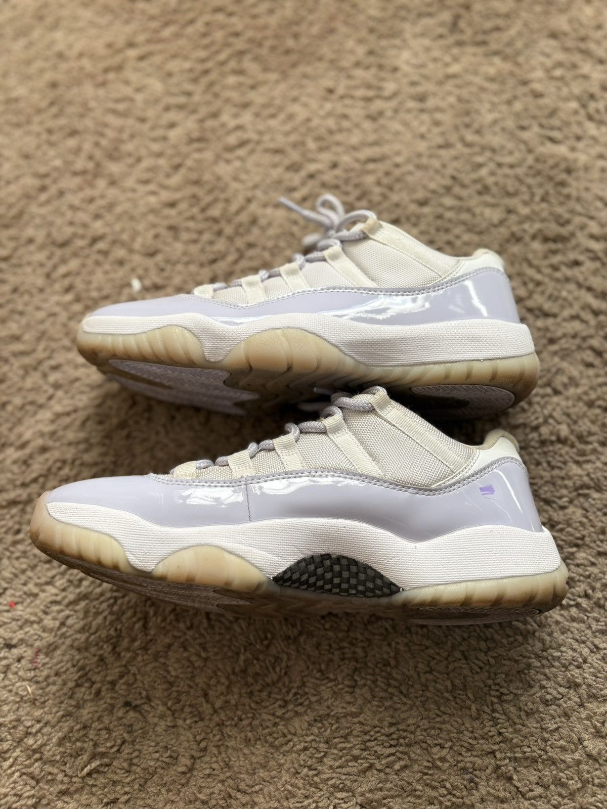Jordan Brand Jordan 11 Low Pure Violet Size US 9.5 / EU 42-43 - 3 Thumbnail