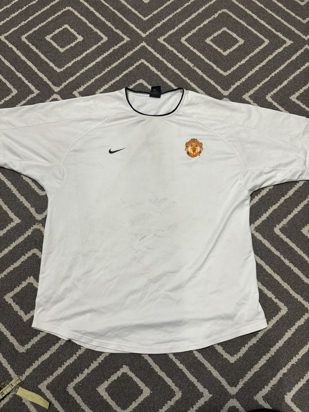 image of Manchester United x Nike Vintage 2002-2003 Nike Man United Training Jersey in White, Men's (Size XL