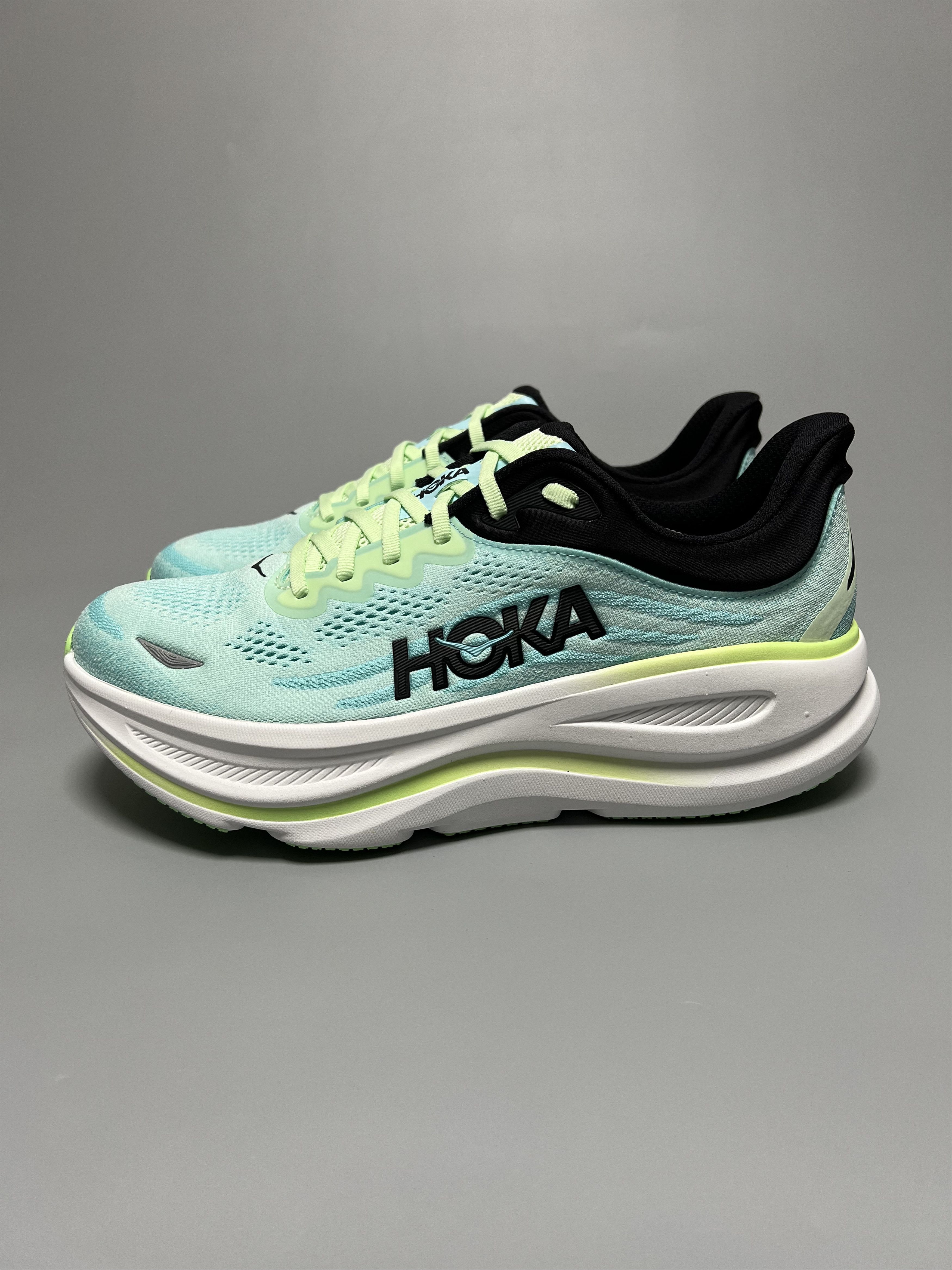 Hoka US 11D Hoka One One Bondi 9 Running Shoes Walking Size US 11 / EU 44 - 1 Thumbnail