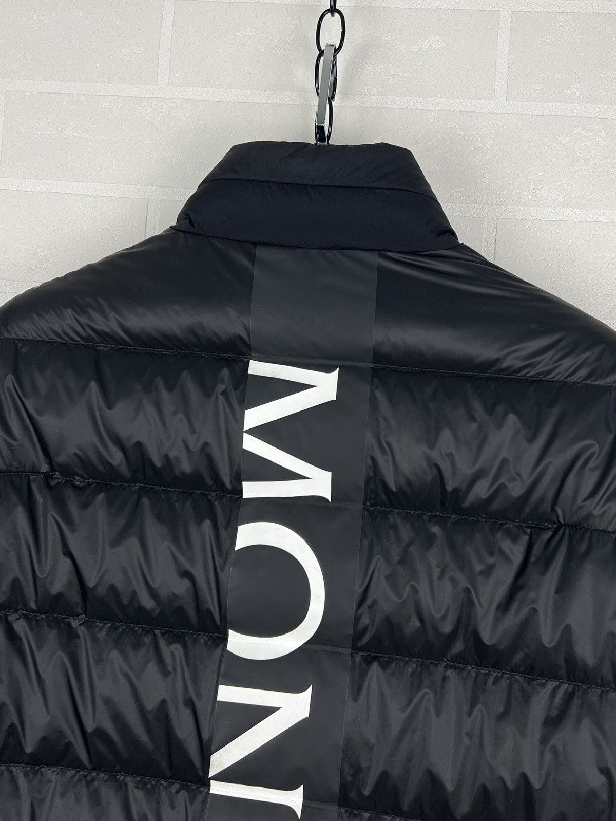 Moncler MONCLER Down Light Jacket PEYRE GIUBBOTTO Patch Printed Logo Size US M / EU 48-50 / 2 - 10 Thumbnail