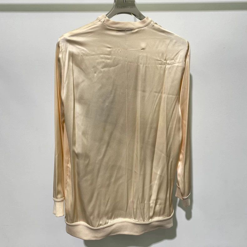 Givenchy Givenchy Pale Pink Deer Silk Long Sleeve 2505-Nextarrow Size US XS / EU 42 / 0 - 2 Thumbnail