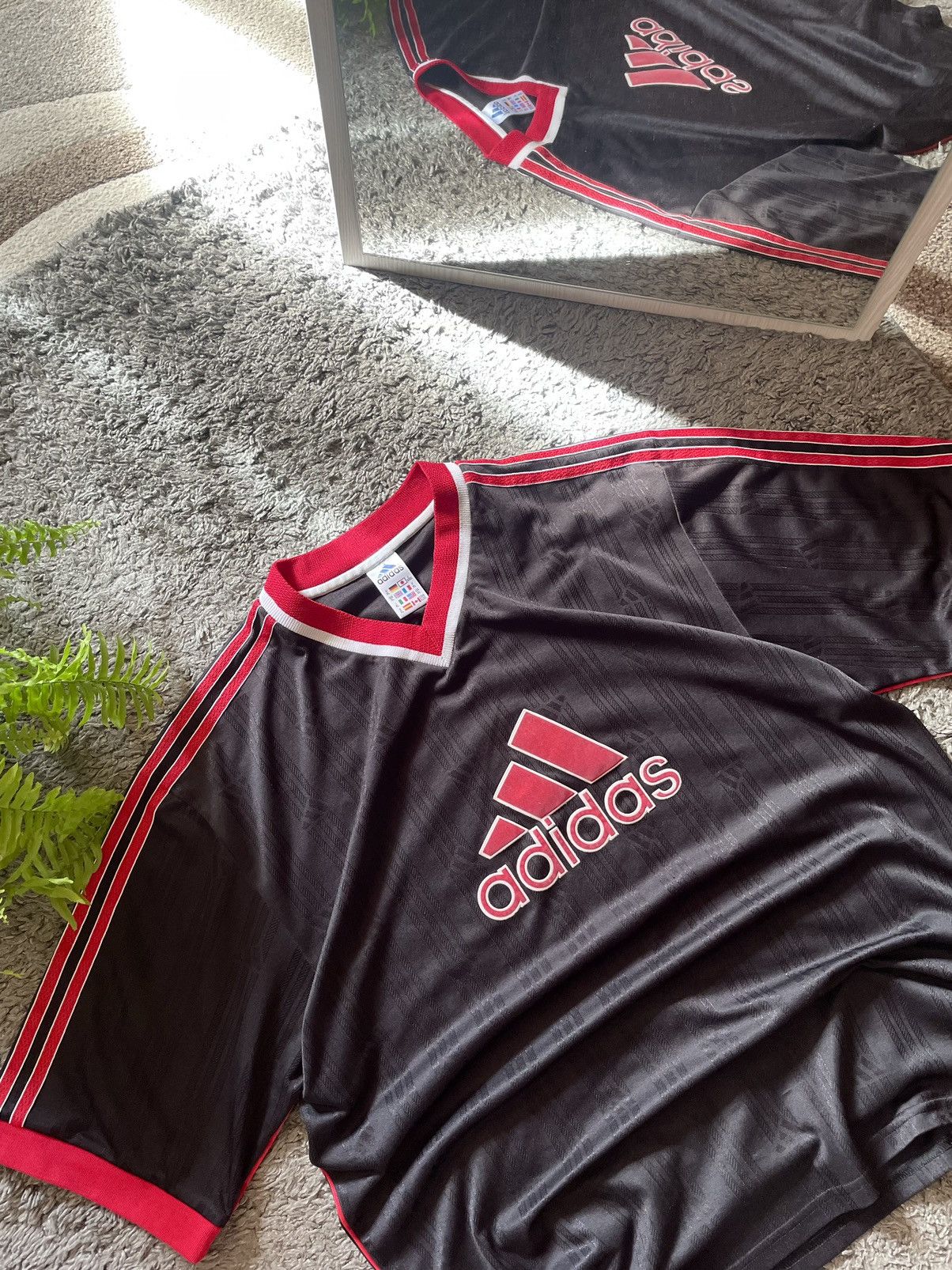 Adidas × Vintage 90s Adidas Vintage T-Shirt Jersey Streetwear Big Logo Rare Size US XL / EU 56 / 4 - 3 Thumbnail