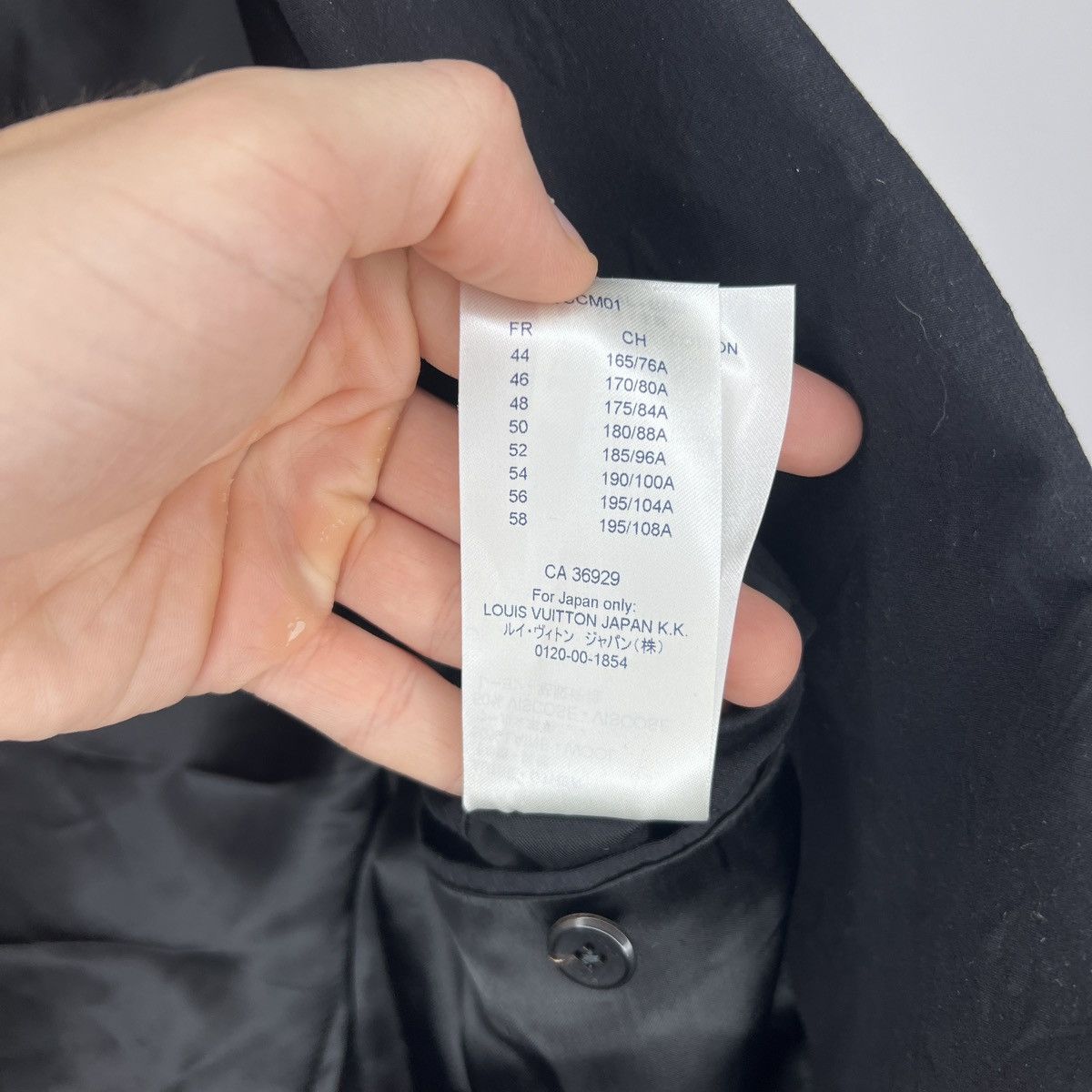 Louis Vuitton Louis Vuitton LV black monogram double breasted blazer 48 Size 48R - 20 Thumbnail