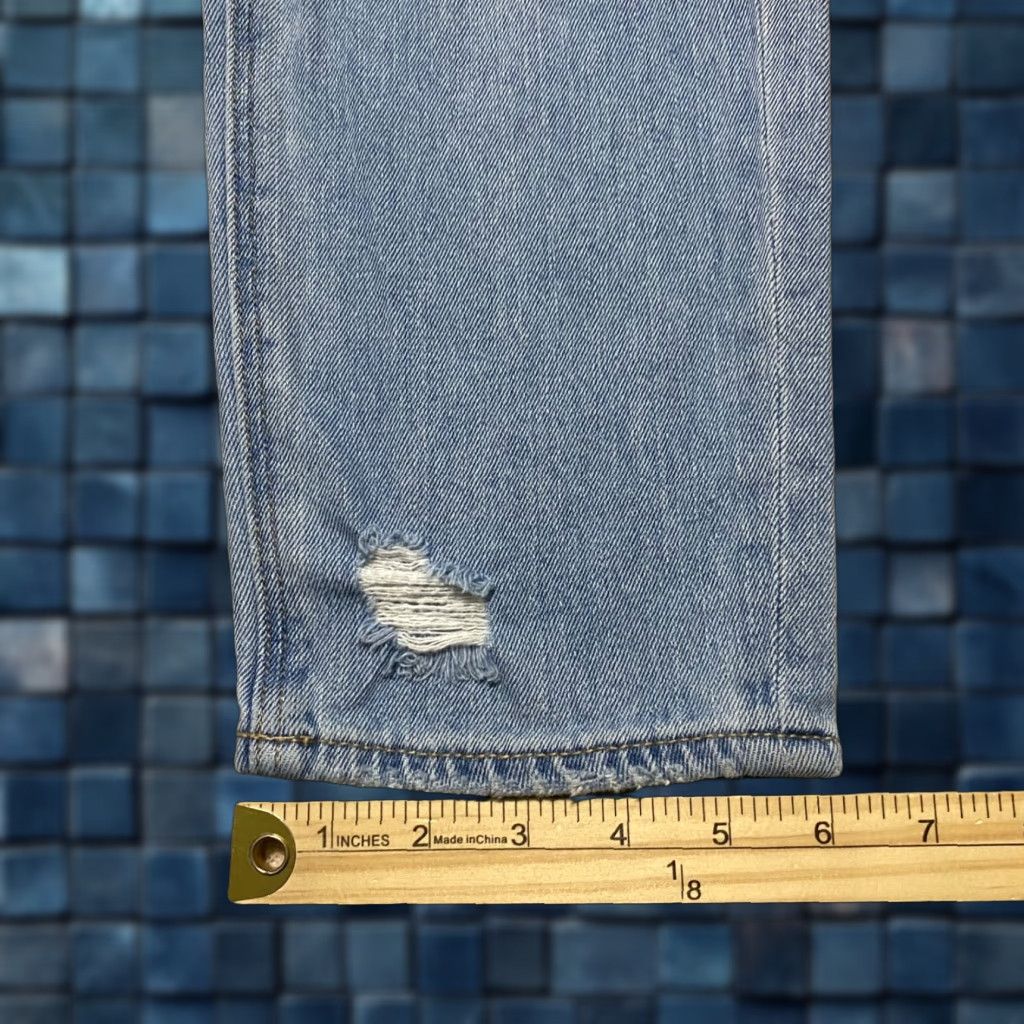 American Eagle Outfitters VINTAGE American Eagle Jeans Womens 6 Blue Denim Straight Distress High Rise Mom Size 28" / US 6 / IT 42 - 1 Thumbnail