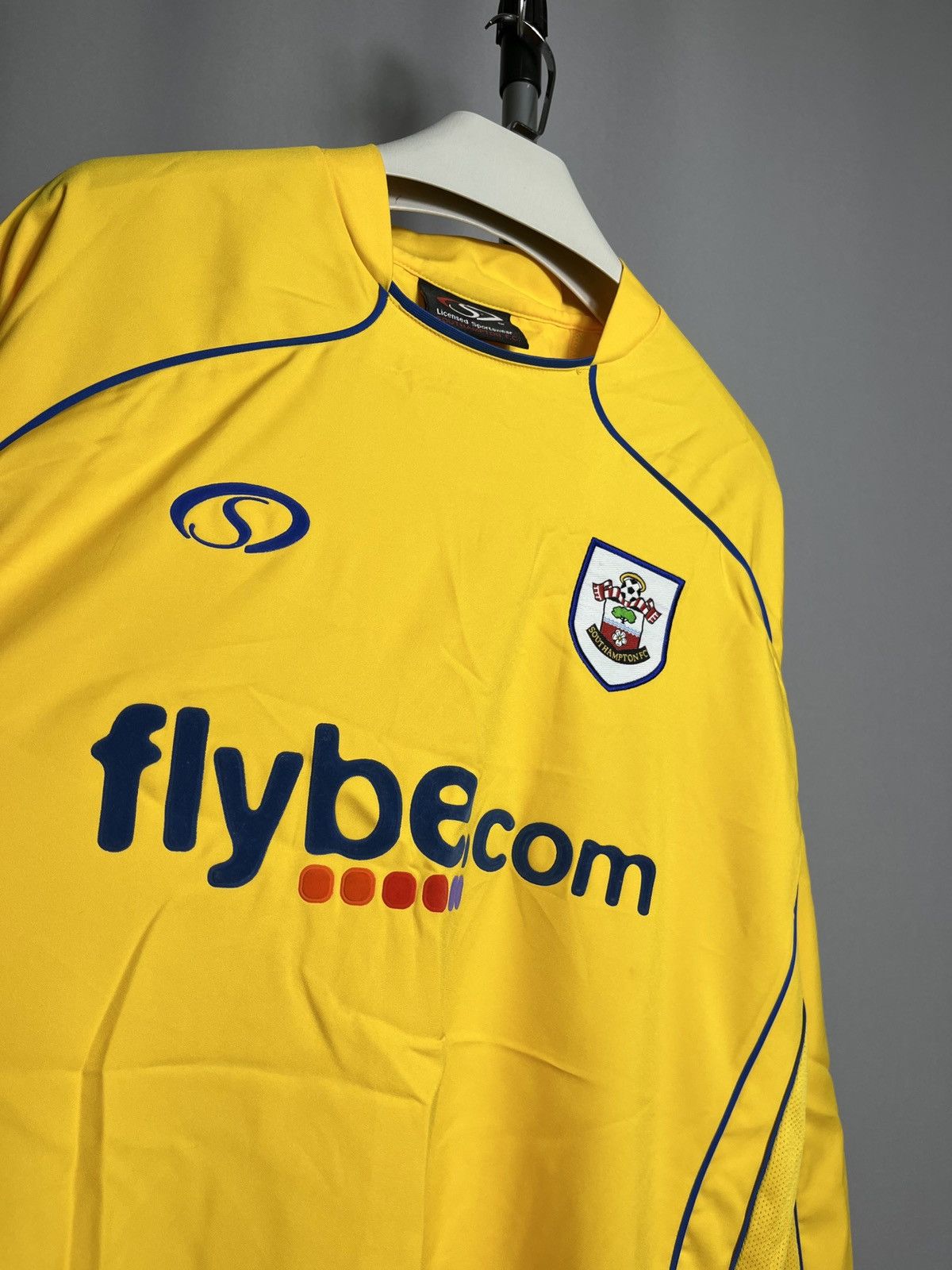 Vintage 2007 - 2008 Southampton away long sleeve mens shirt yellow Size US L / EU 52-54 / 3 - 2 Thumbnail
