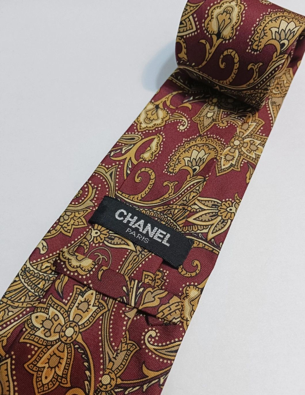 Vtg CHANEL Silk Men's Necktie Italy