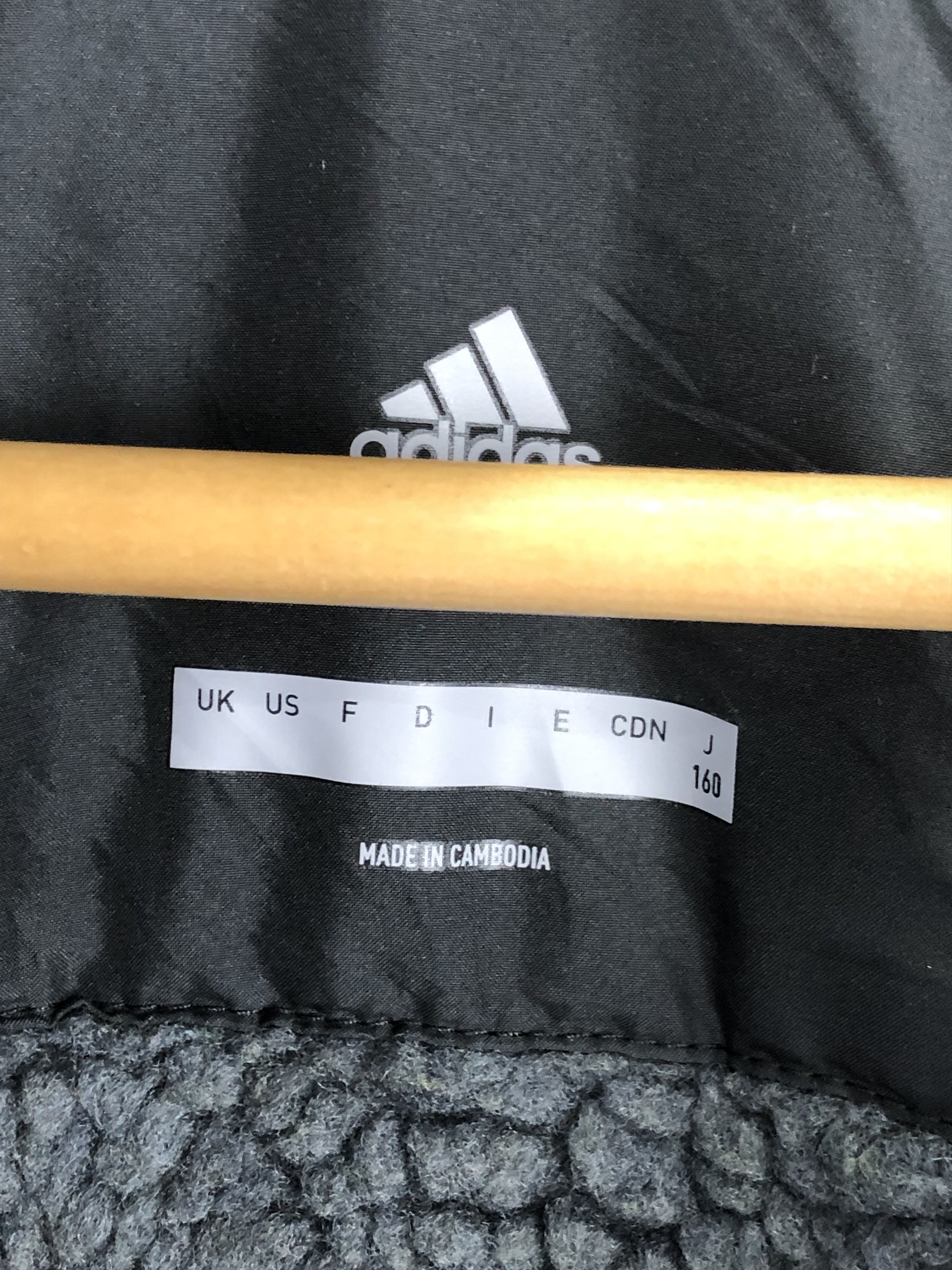 Adidas Vintage Adidas Long Puffer Big Logo Jacket Black J0688 Size US M / EU 48-50 / 2 - 8 Thumbnail