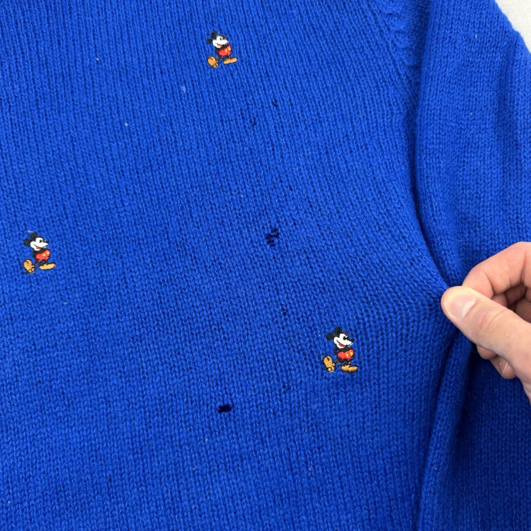 Disney VINTAGE Mickey Mouse Sweater Men XL Blue Embroidered Wool 90s Disney World Crew Neck Pullover Size US XL / EU 56 / 4 - 5 Thumbnail