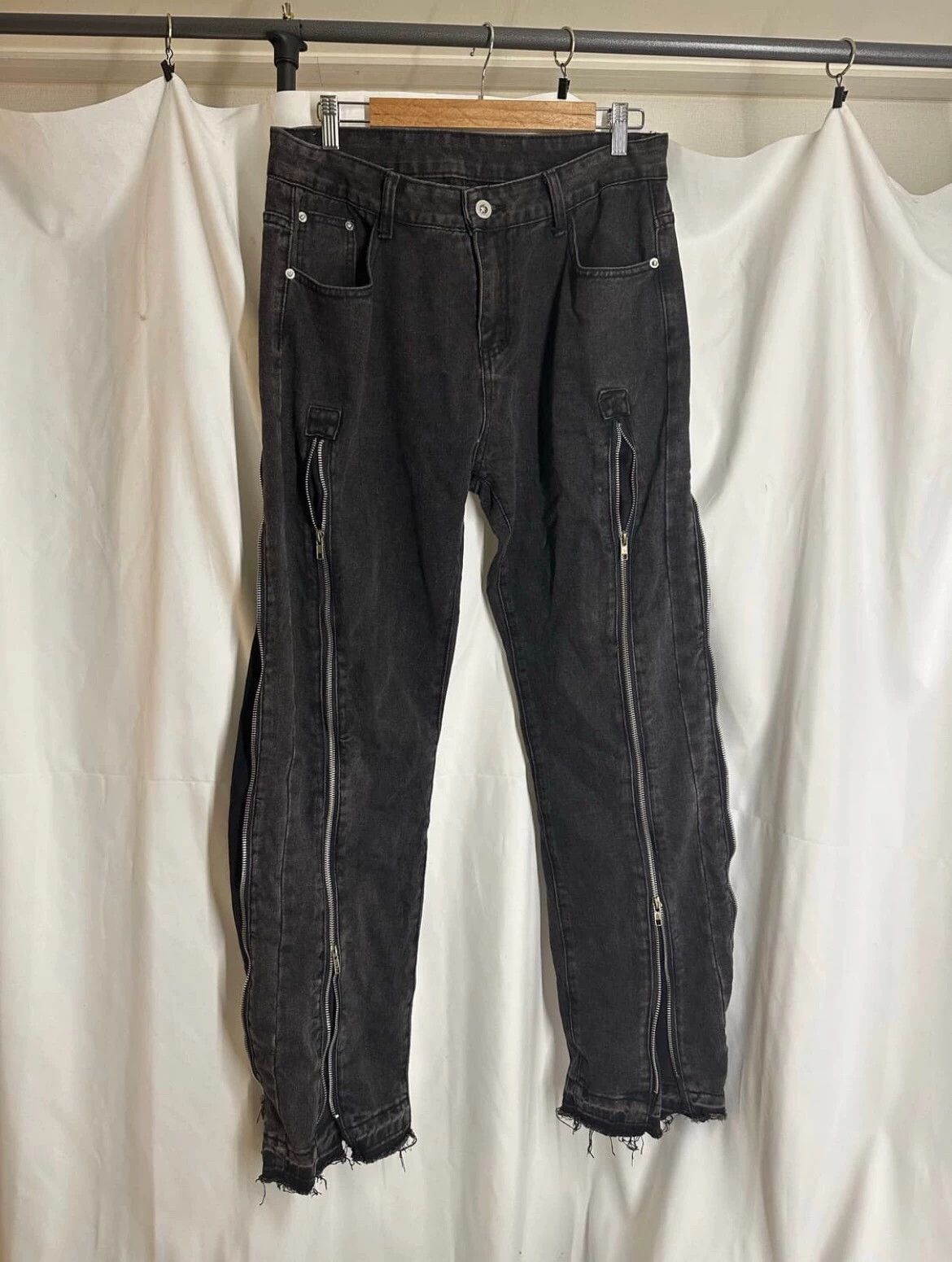 Japanese Brand Japanese Vintage Zipper Jeans Sick Fit/Wash/Distressed 41 Size US 41 - 1 Thumbnail