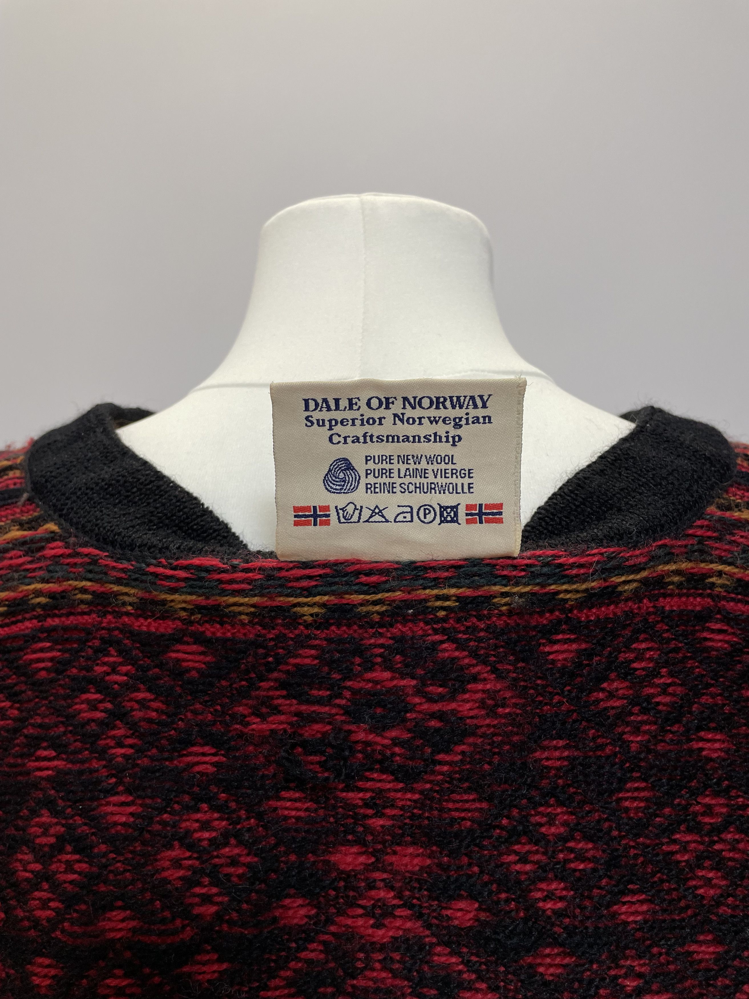 Dale Of Norway DALE OF NORWAY Casual Cardigan Wool Floral Sweater Button Size L / US 10 / IT 46 - 12 Thumbnail