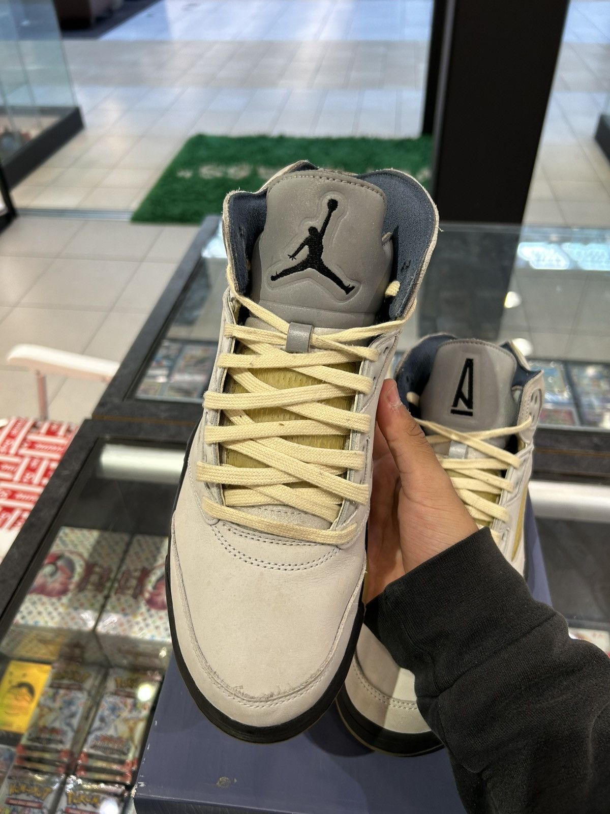 A Ma Maniere × Jordan Brand Jordan 5 a ma maniere photon dust Size US 9.5 / EU 42-43 - 6 Thumbnail