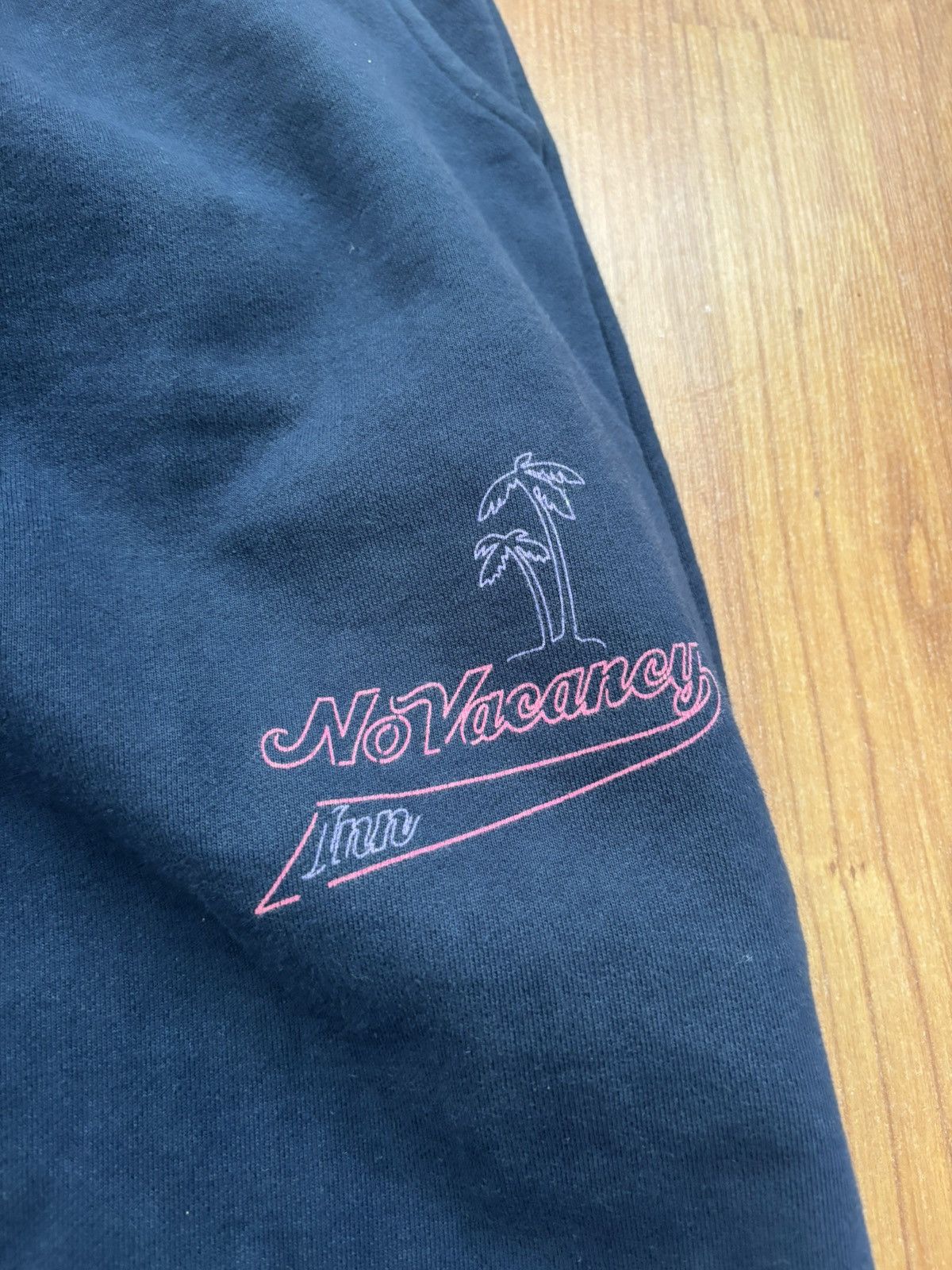 No Vacancy Inn No Vacancy Inn Sweatpants Size US 30 / EU 46 - 2 Thumbnail