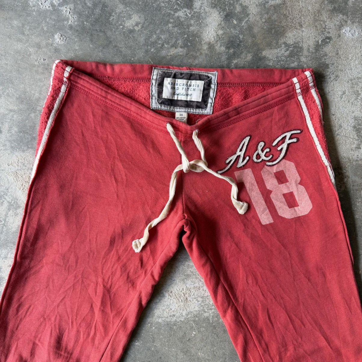 Abercrombie & Fitch Y2k Abercrombie & Fitch sweat pants🍒 Size 30" / US 8 / IT 44 - 3 Thumbnail