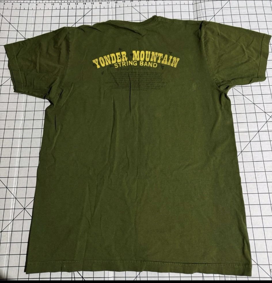 American Apparel Yonder Mountain String Band 2007 Concert T-shirt Size L Size US L / EU 52-54 / 3 - 4 Thumbnail