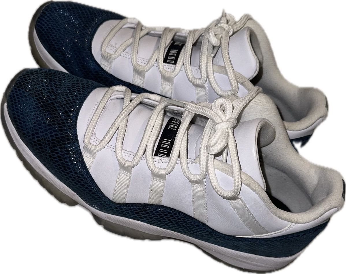 Nike Jordan 11 retro low (Snakeskin Navy) Size US 12 / EU 45 - 3 Thumbnail