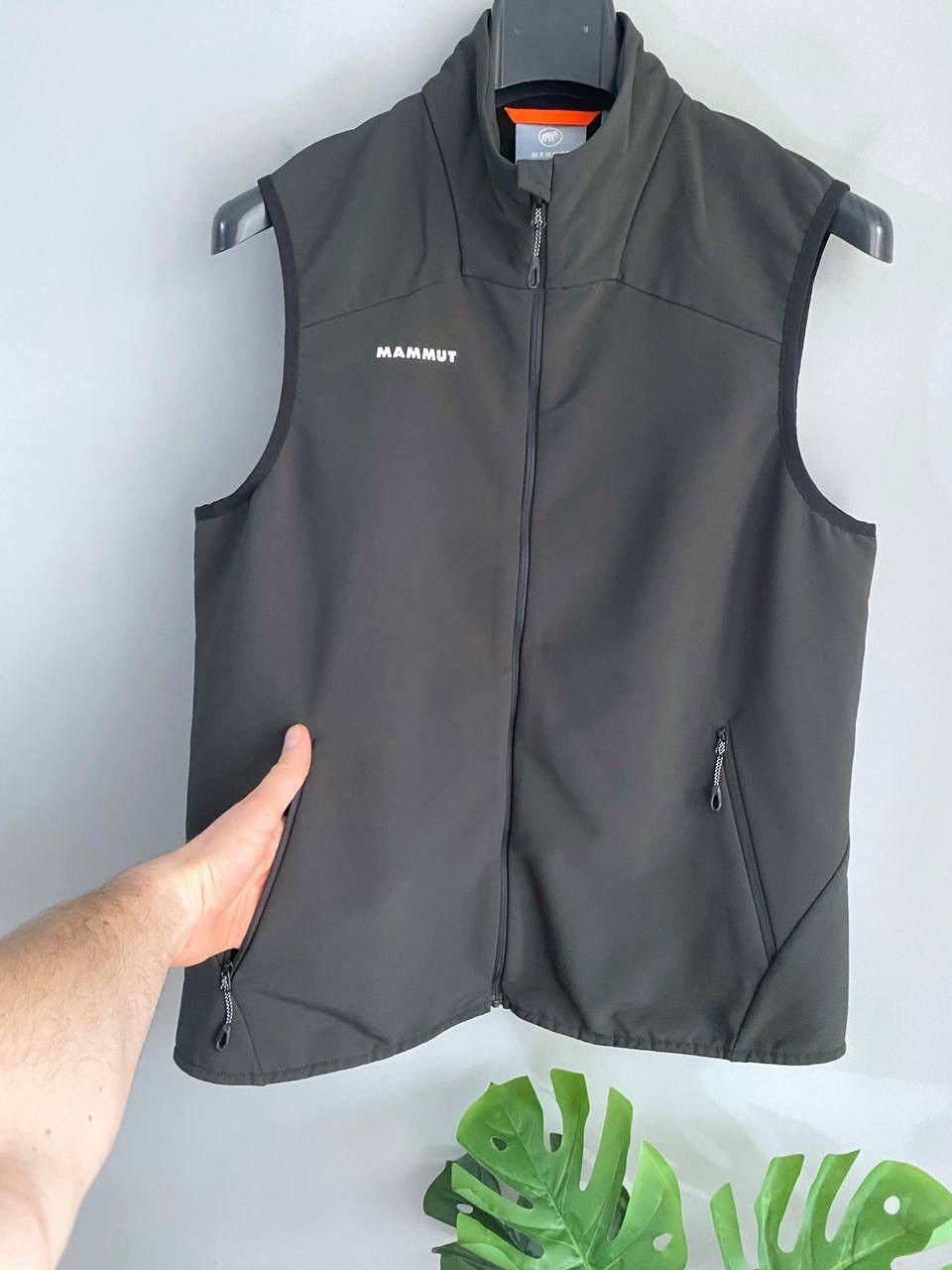 Mammut Mammut Women's Outdoor Hiking Softshell Vest With Fleece, L Size L / US 10 / IT 46 - 4 Thumbnail