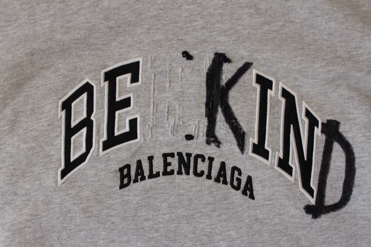 Balenciaga Balenciaga Be Kind Hoodie Size US M / EU 48-50 / 2 - 3 Thumbnail