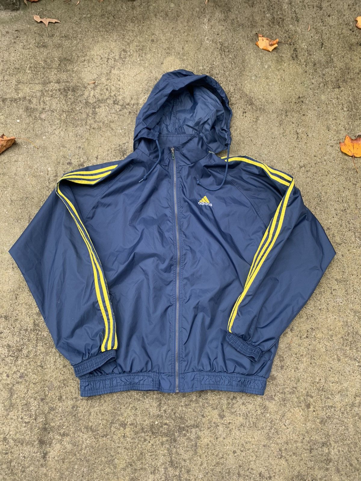 Adidas Vintage Adidas Windbreaker Jacket Size US XL / EU 56 / 4 - 1 Thumbnail