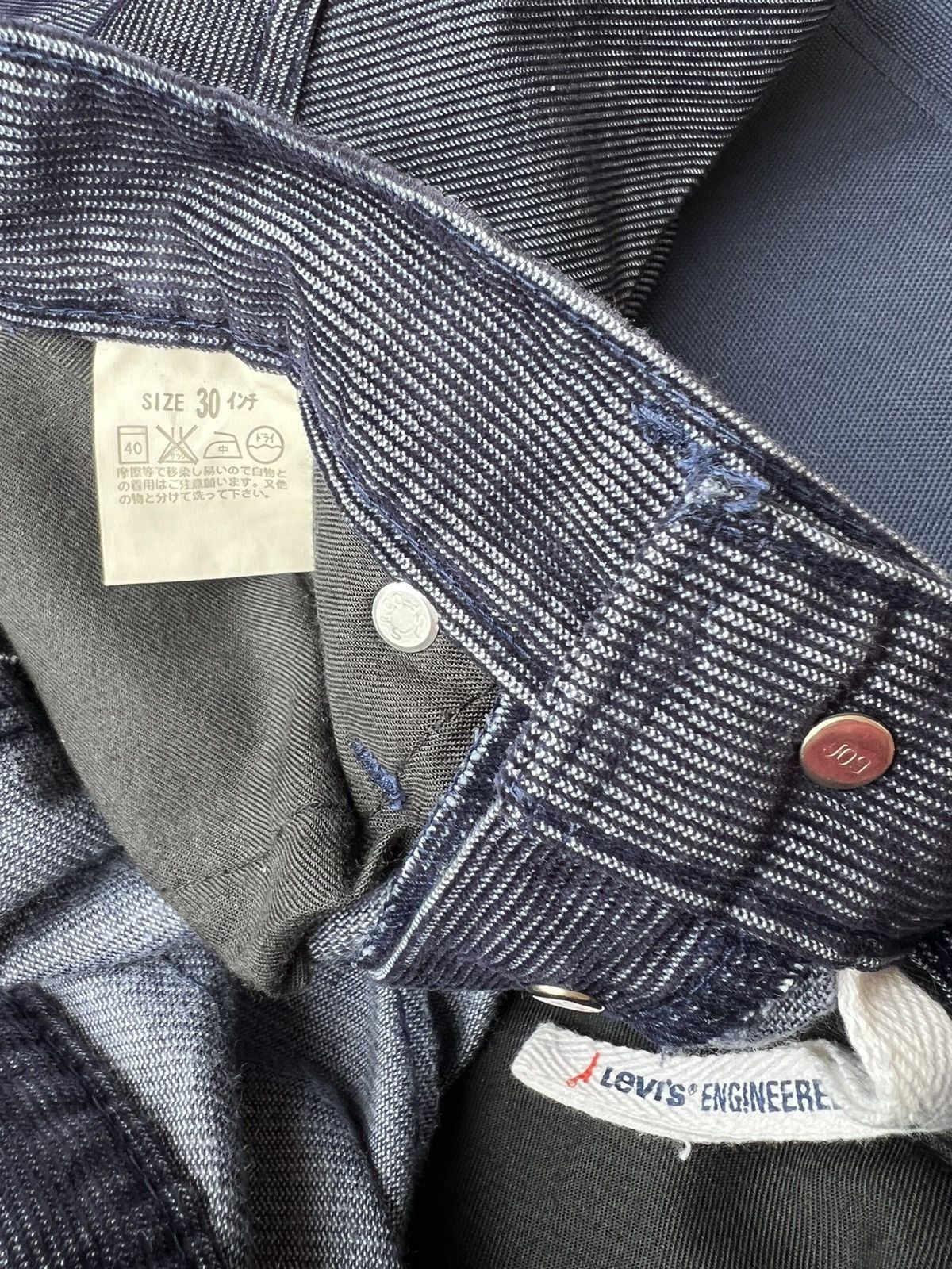 Levi's Vintage 2001 Levi’s Engineered Jeans Regular Corduroy Pant Size US 30 / EU 46 - 24 Thumbnail