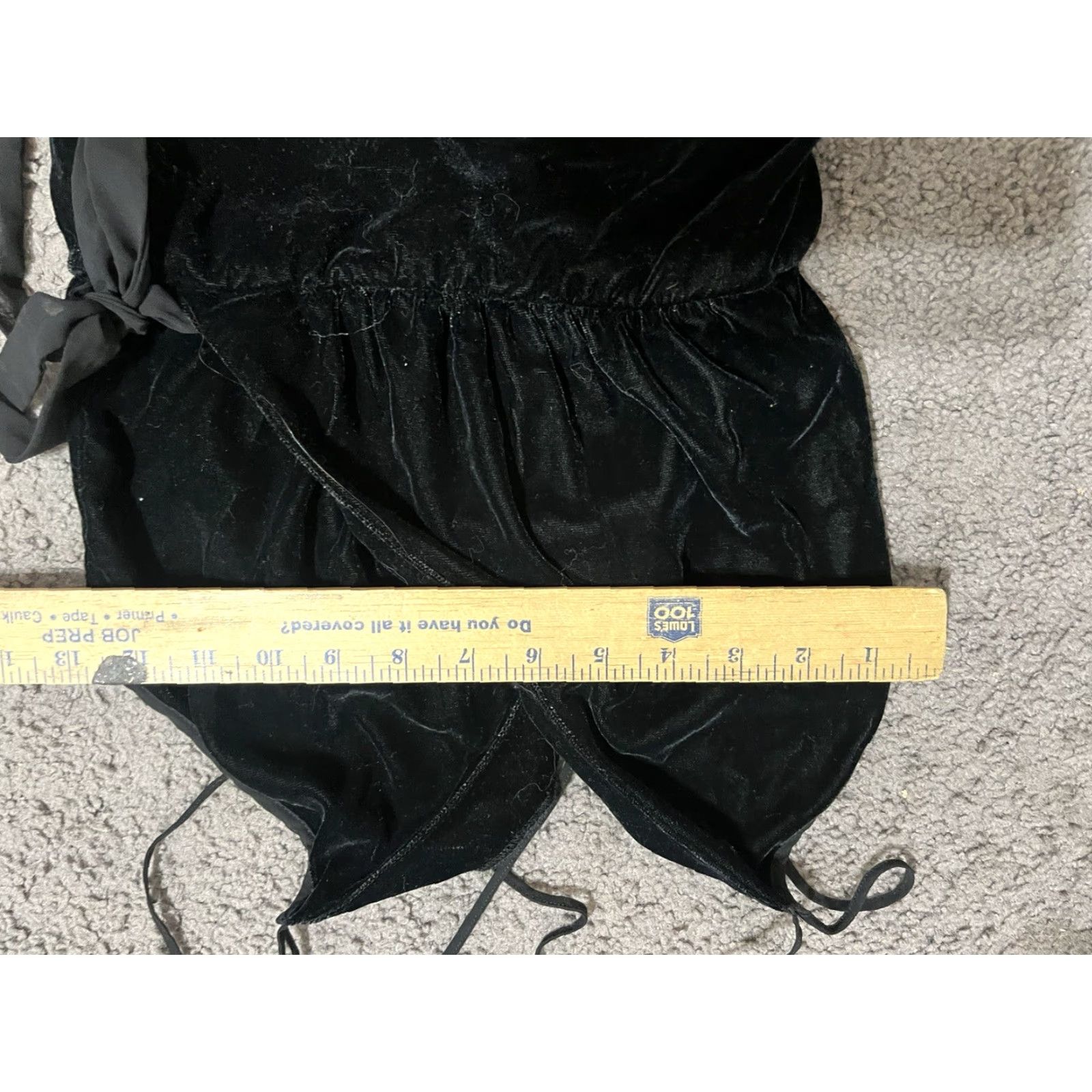 Express VINTAGE Express Women’s Velour Tank Shirt XS Black Spaghetti Strap Tank Top Womens XS Black Velour Express Tank Size XS / US 0-2 / IT 36-38 - 4 Thumbnail