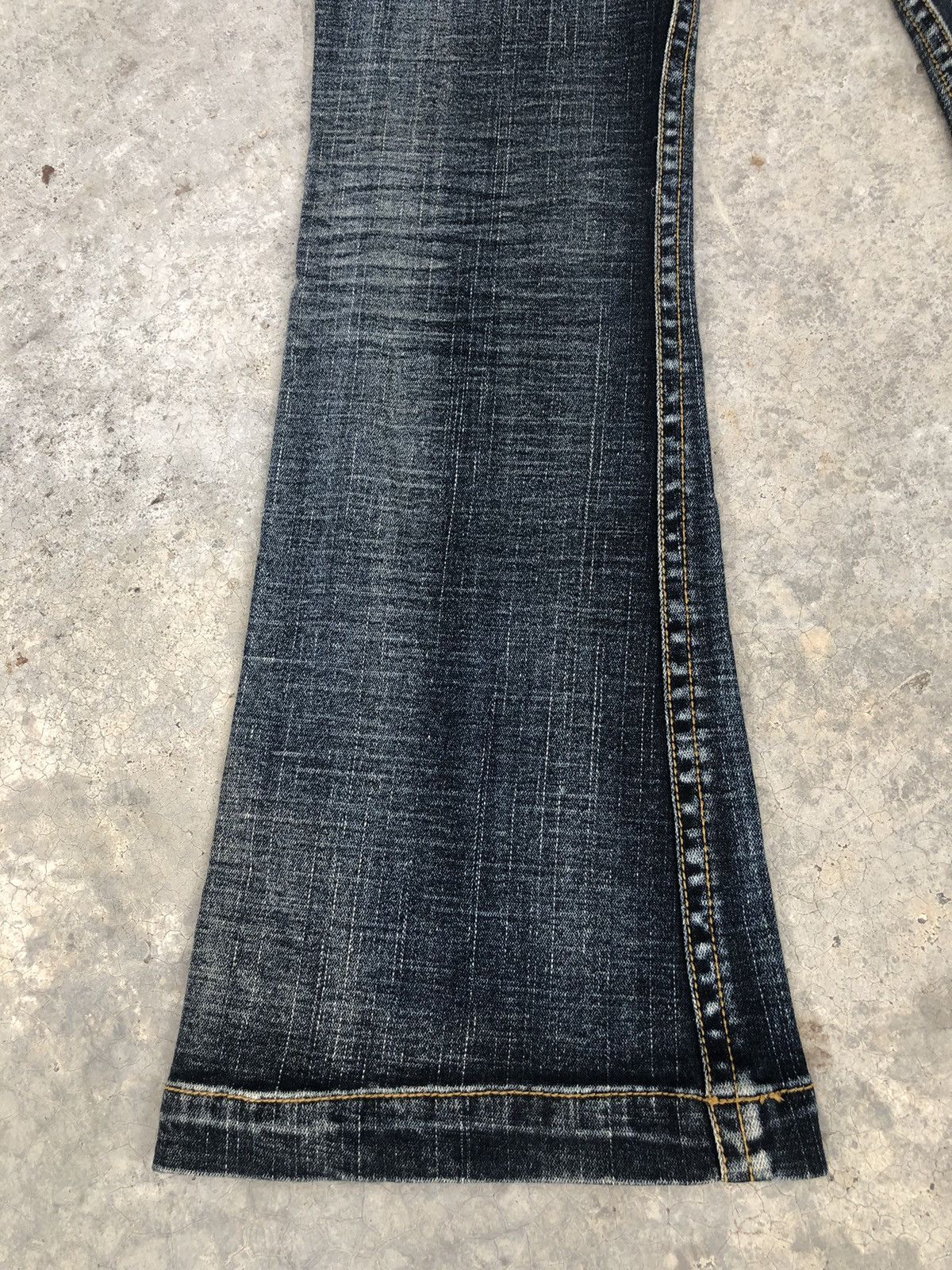 If Six Was Nine Japanese BCBG Flared Jeans Distressed Jeans Size US 32 / EU 48 - 11 Thumbnail