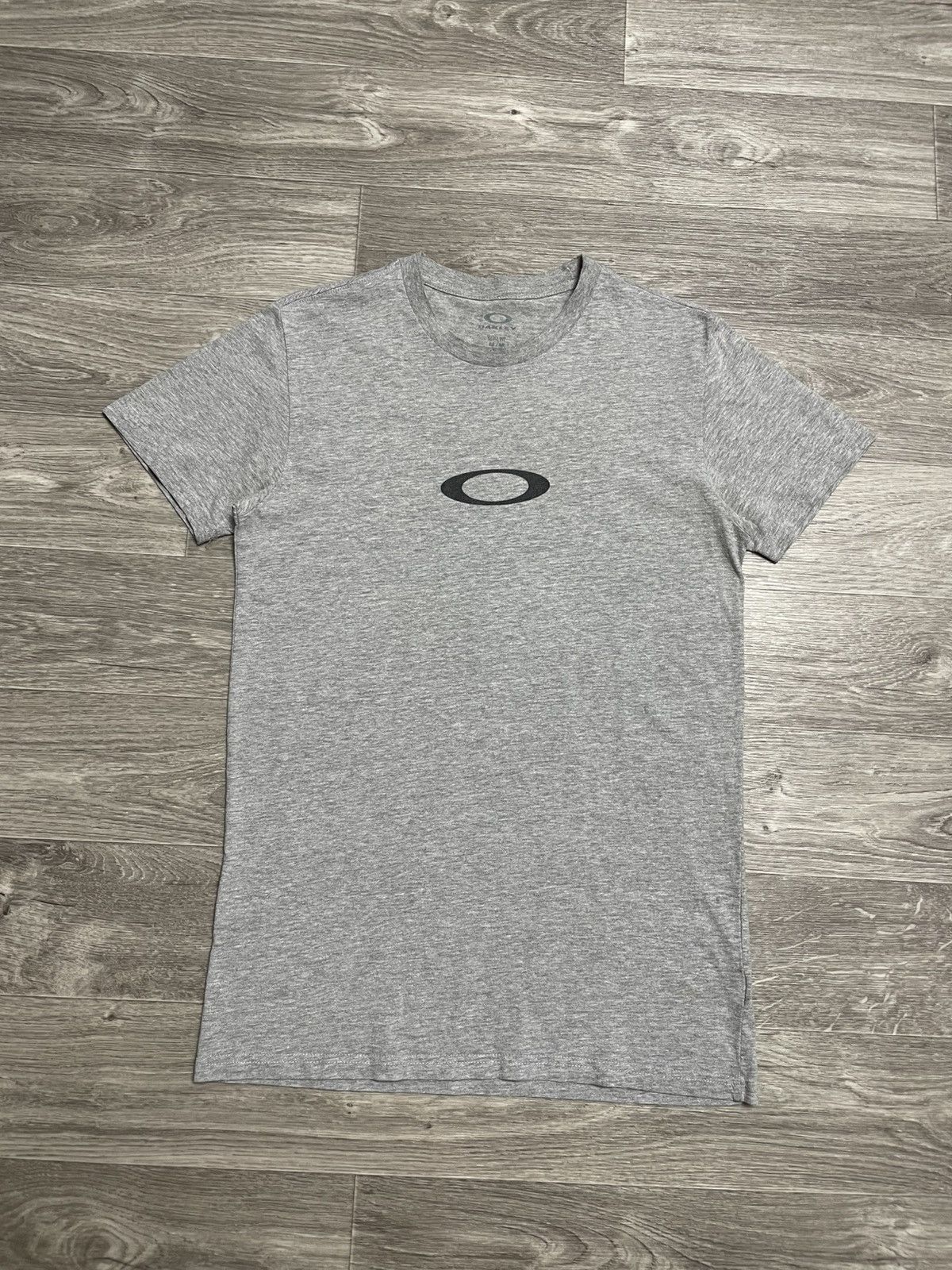 Oakley Vintage Oakley Center Logo Gray T-Shirt Size US M / EU 48-50 / 2 - 1 Thumbnail