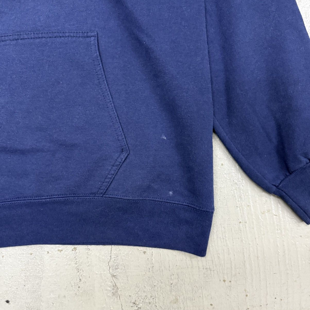Band Tees Vintage Elvis Presley Levis Ripoff Logo Pullover Sweater Size US L / EU 52-54 / 3 - 5 Thumbnail