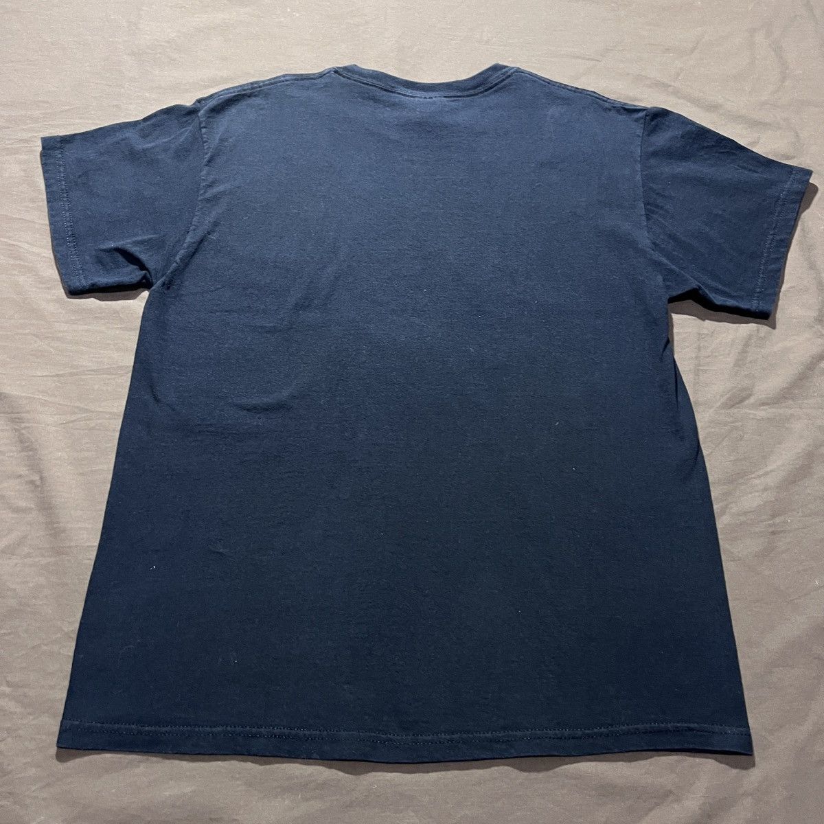 Vintage Vintage Y2K WKUK AK-47 Gun Tee L Faded graphic streetwear Size US L / EU 52-54 / 3 - 5 Thumbnail