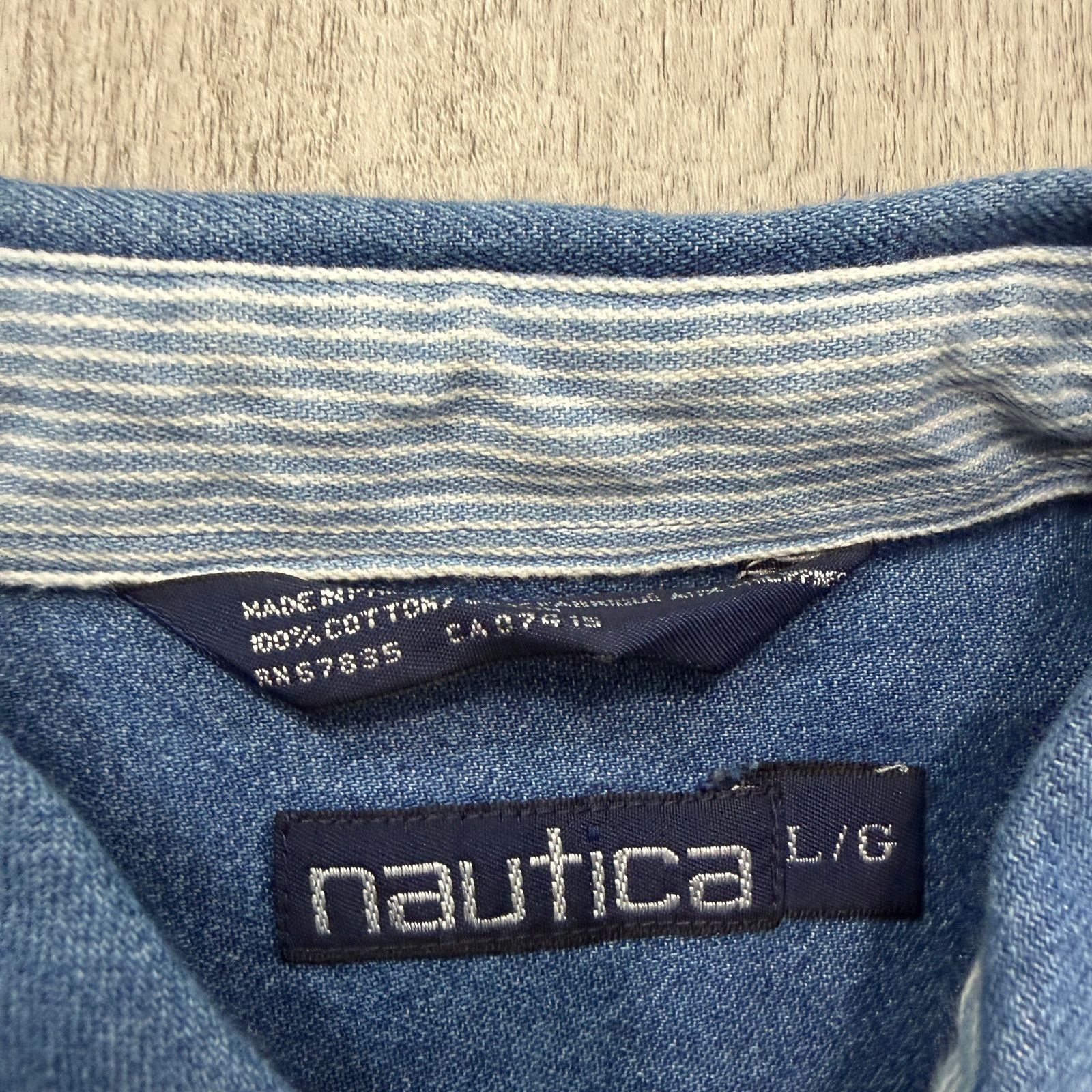 Nautica Vintage Nautica Denim Shirt Men's Large Blue Button Up 90s Size US L / EU 52-54 / 3 - 4 Thumbnail