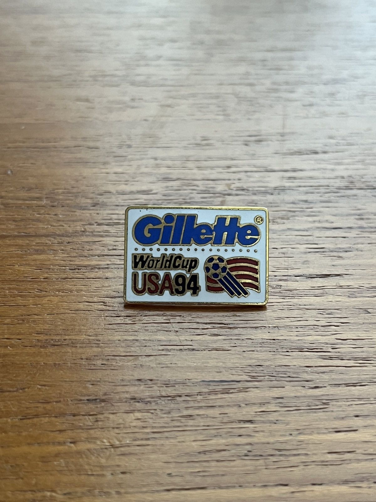 Vintage 1994 USA World Cup x Gillette vintage pin Size ONE SIZE - 1 Thumbnail