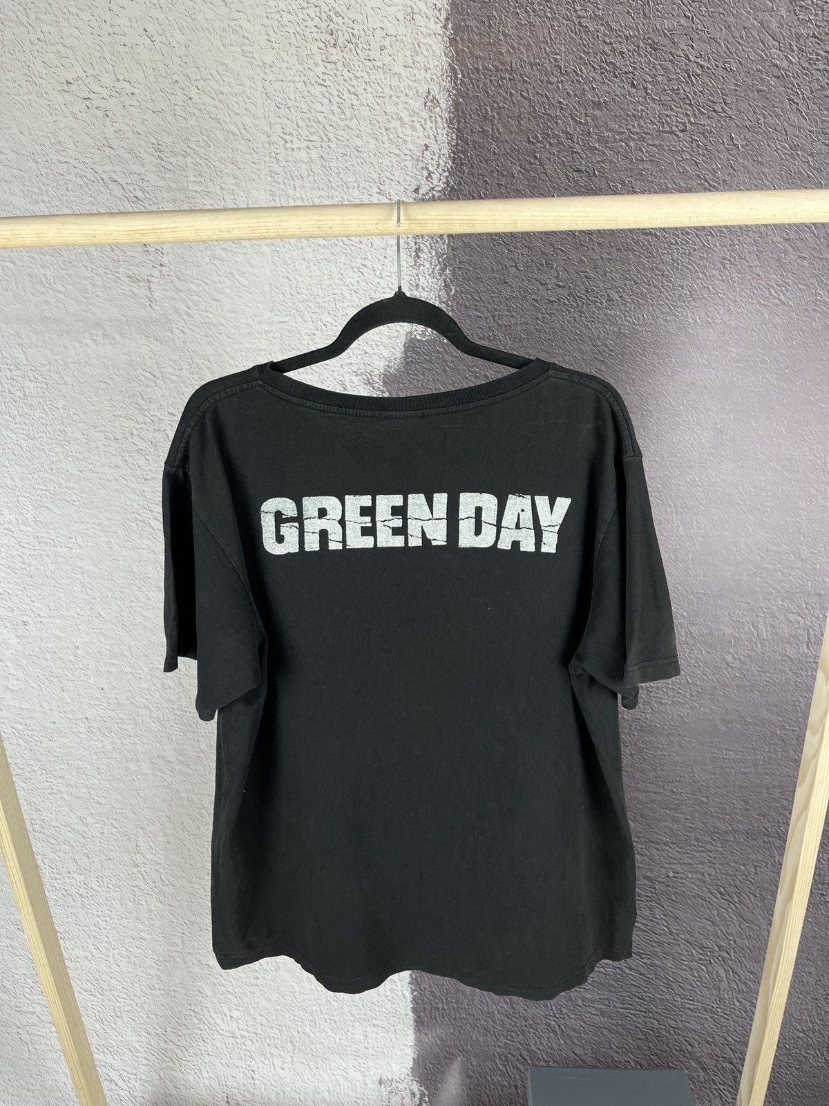 Band Tees OZ Rock vintage y2k Green Day 21st Century Breakdown tee Size US L / EU 52-54 / 3 - 2 Thumbnail
