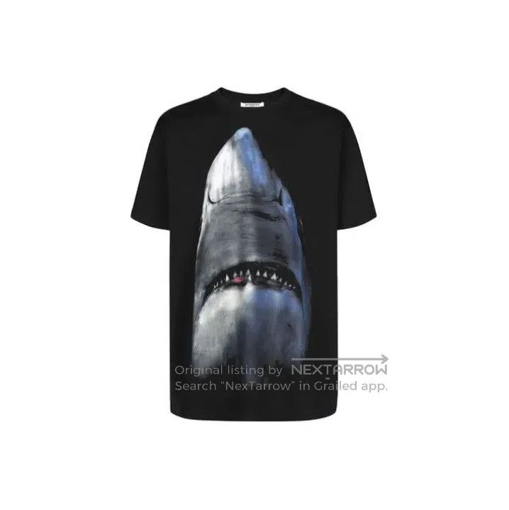 Givenchy Givenchy Shark Print Loose Short Sleeve T-Shirt. Size US S / EU 44-46 / 1 - 1 Thumbnail
