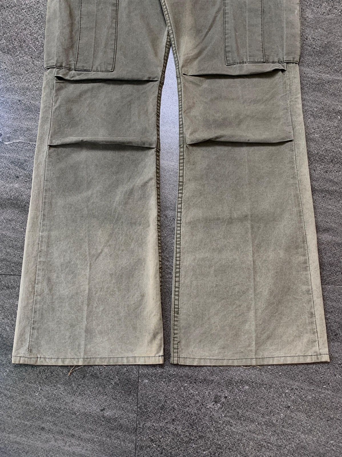 Kazuyuki Kumagai Attachment FREE TAX! Faded Cargo Flared Pants - 30” Size US 30 / EU 46 - 5 Thumbnail