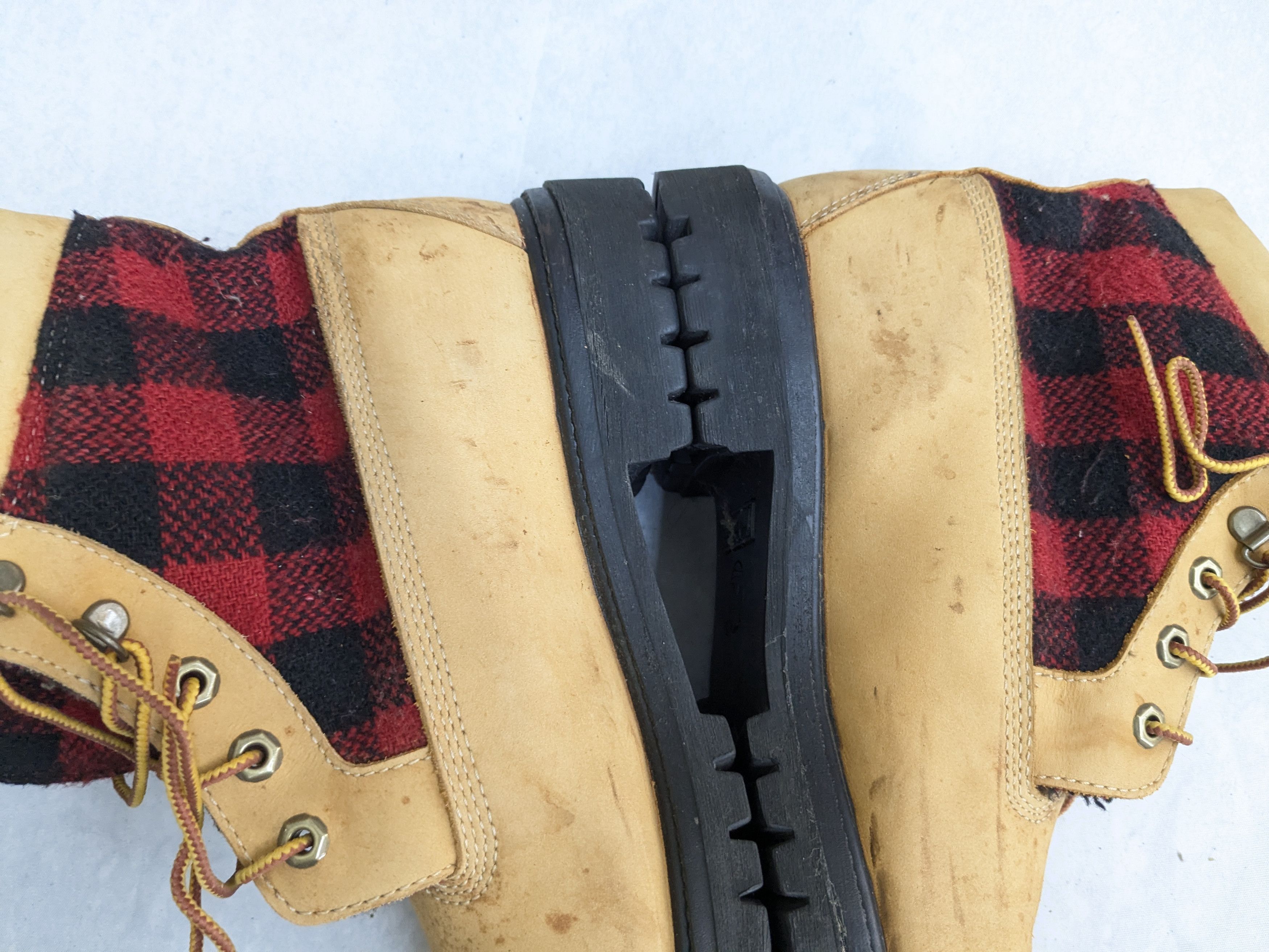 Timberland Timberland Boots 12 Tan Wheat Buffalo Plaid Size US 12 / EU 45 - 9 Thumbnail