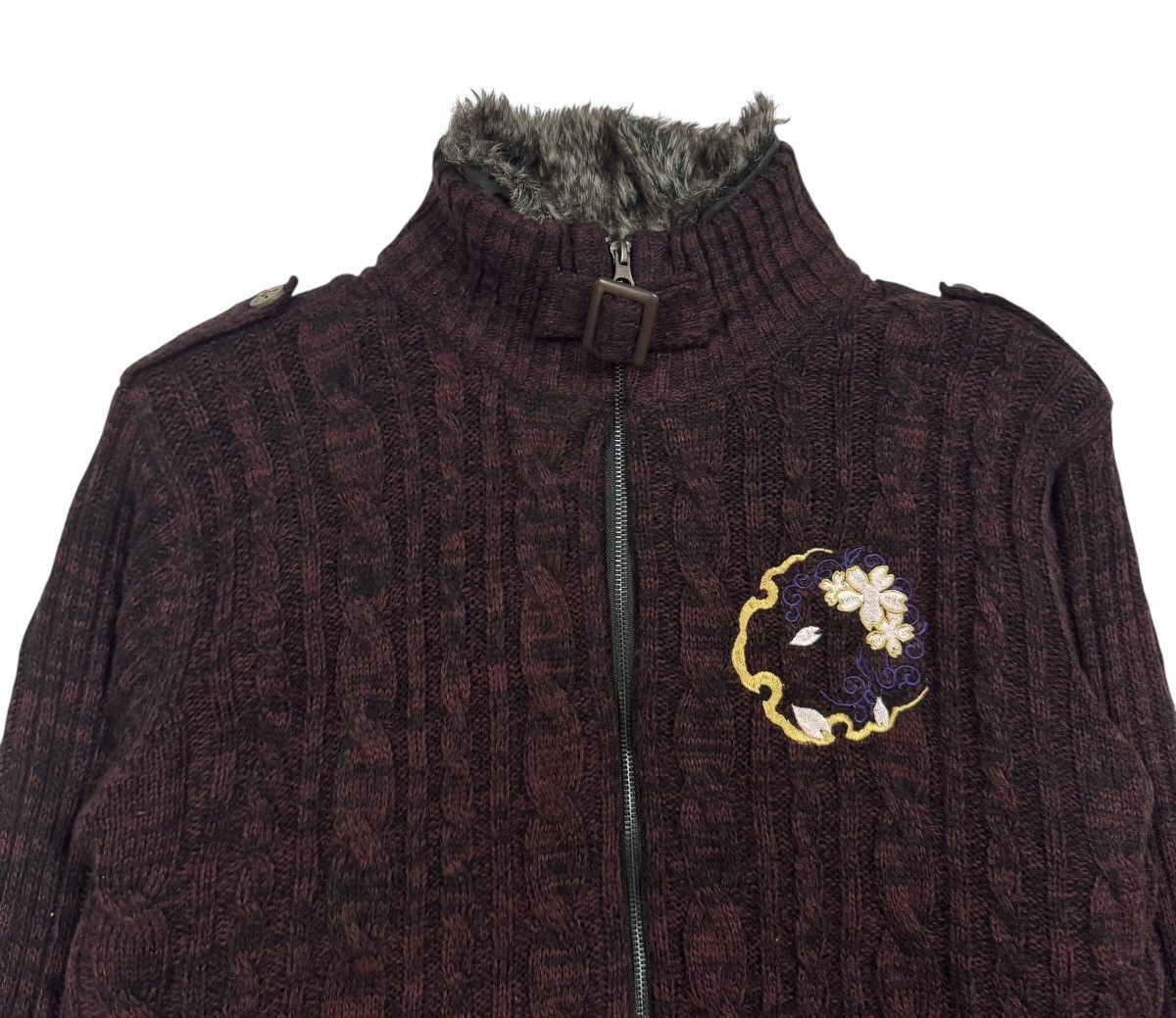Japanese Brand Vtg🔥Japanese Brand Cable Knit Zipper Inner Fur Sweater Size US L / EU 52-54 / 3 - 4 Thumbnail