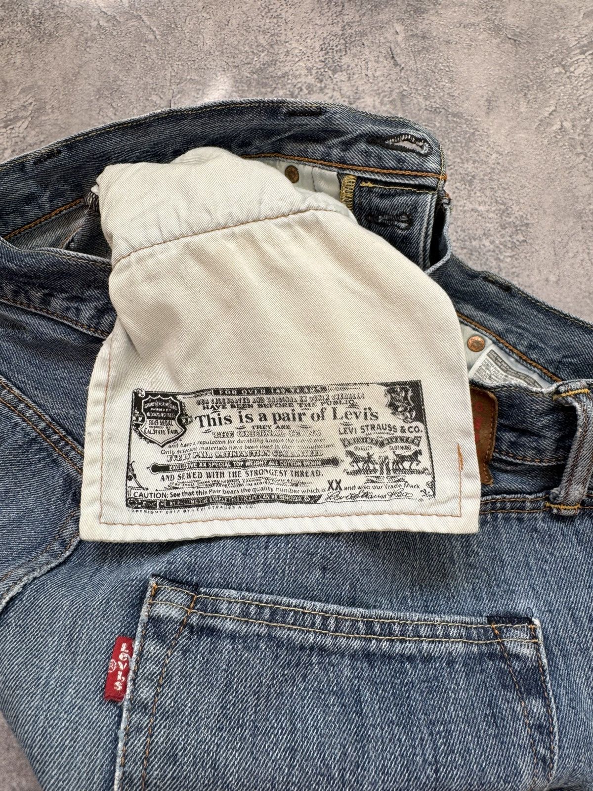 Levi's Levis 501 Distressed Jeans 33x30 Size US 33 - 12 Thumbnail