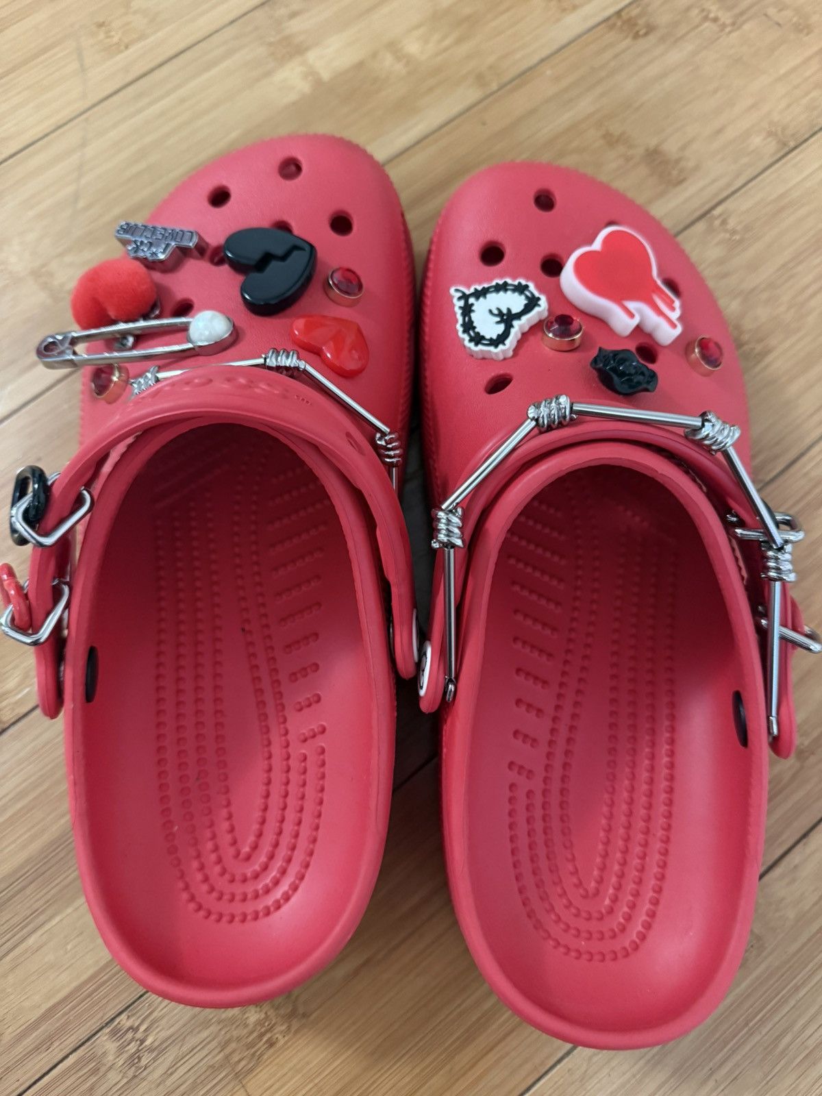 Crocs KAROL G x Crocs collab Size US 9 / IT 39 - 2 Thumbnail
