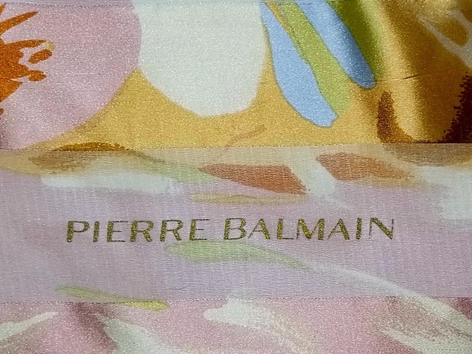 Pierre Balmain PIERRE BALMAIN PARIS Flowers Pink Gold Vintage Silk Scarf Size ONE SIZE - 2 Thumbnail