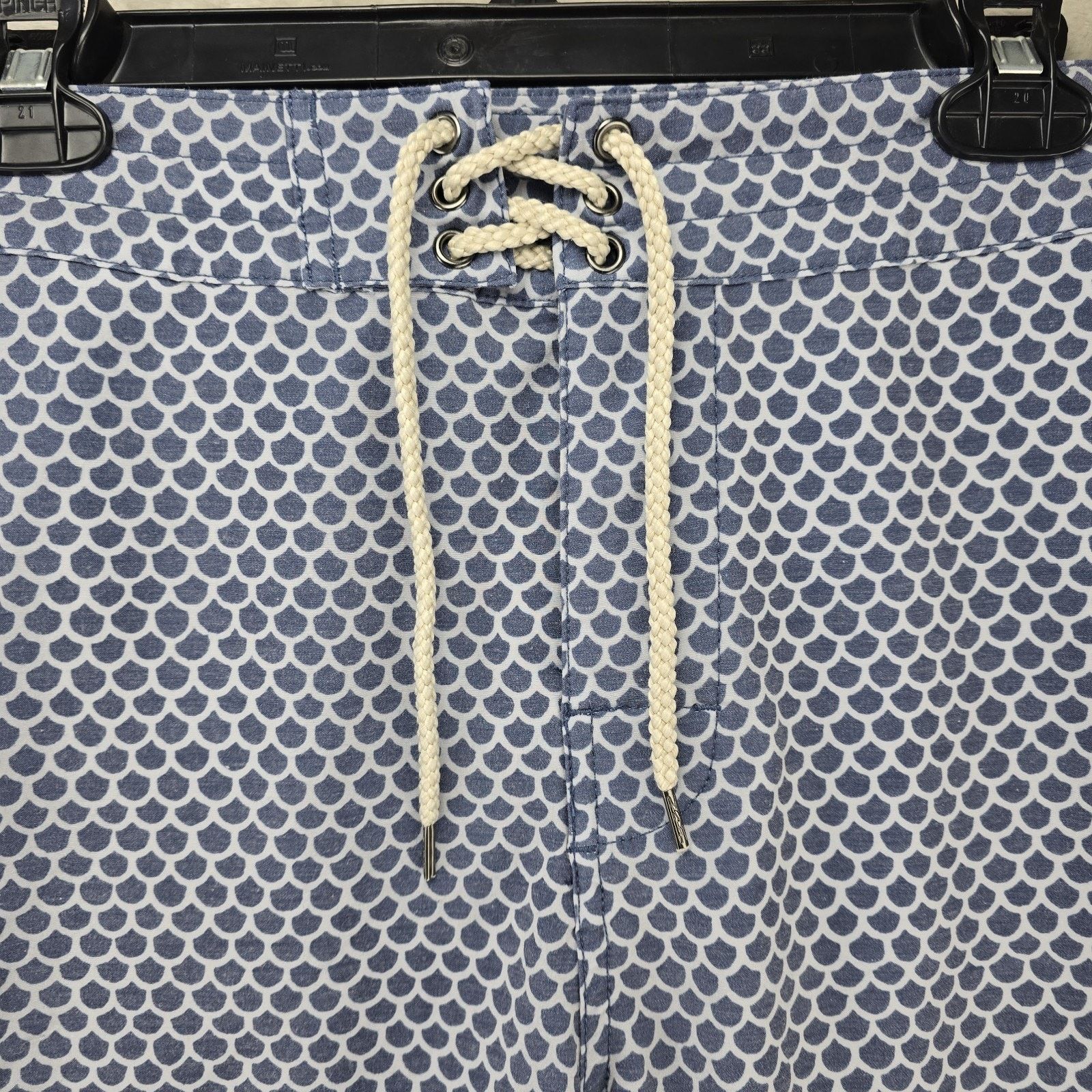 Faherty Faherty Classic Boardshort Fishscale Batik Men's Size 40 Size US 40 / EU 56 - 2 Thumbnail