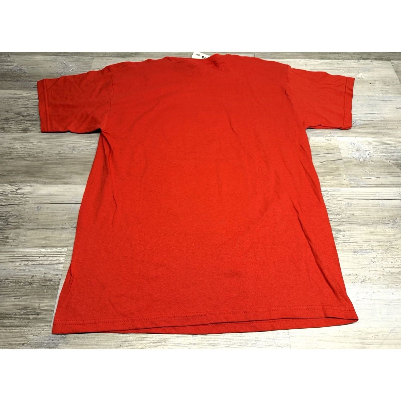 Gildan VINTAGE 2002 Detroit Red Wings T-Shirt Size L Red Stanley Cup Champions NHL NWT Size US L / EU 52-54 / 3 - 2 Thumbnail